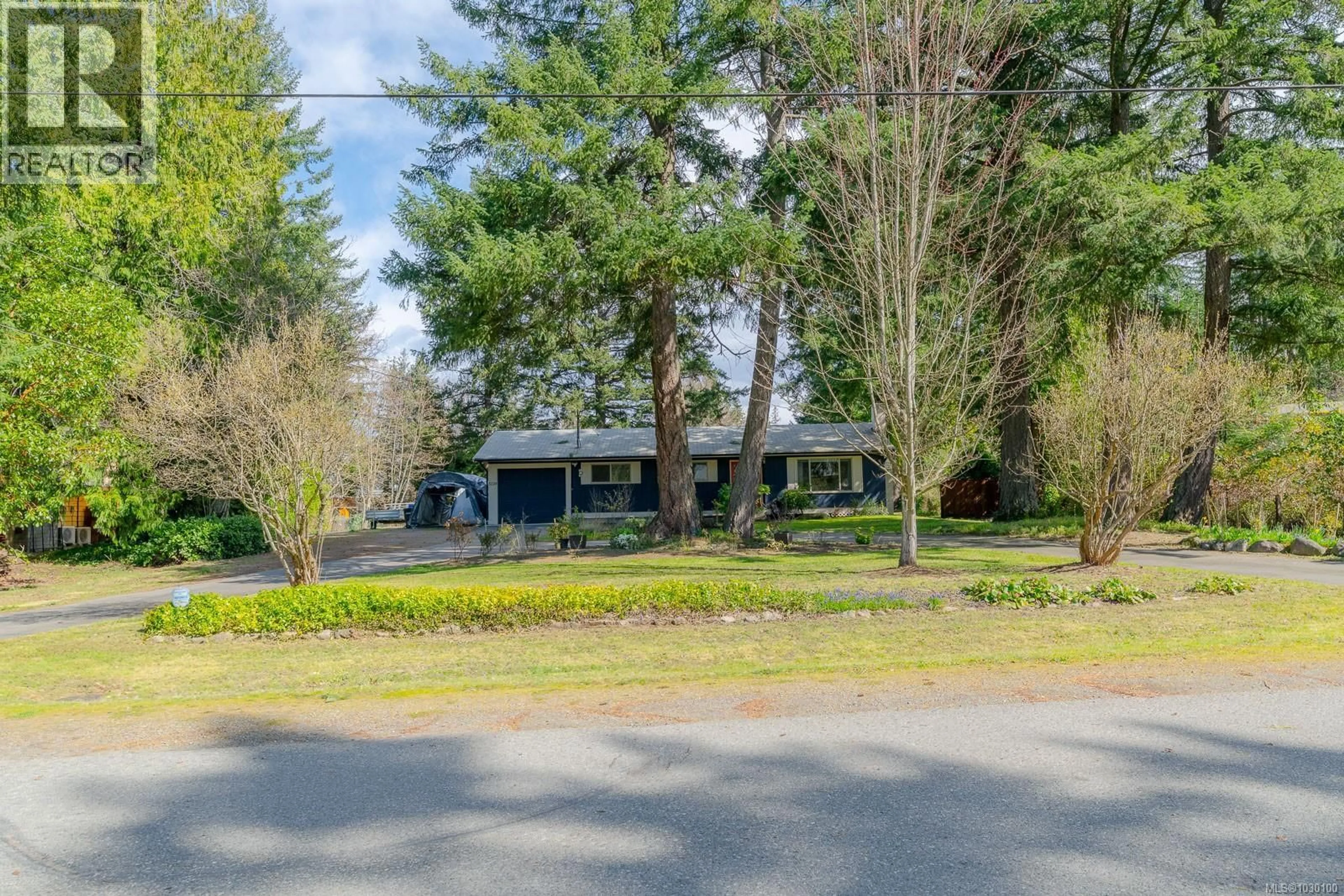 A pic from outside/outdoor area/front of a property/back of a property/a pic from drone, street for 5224 SHERBOURNE DRIVE, Nanaimo British Columbia V9T2J8