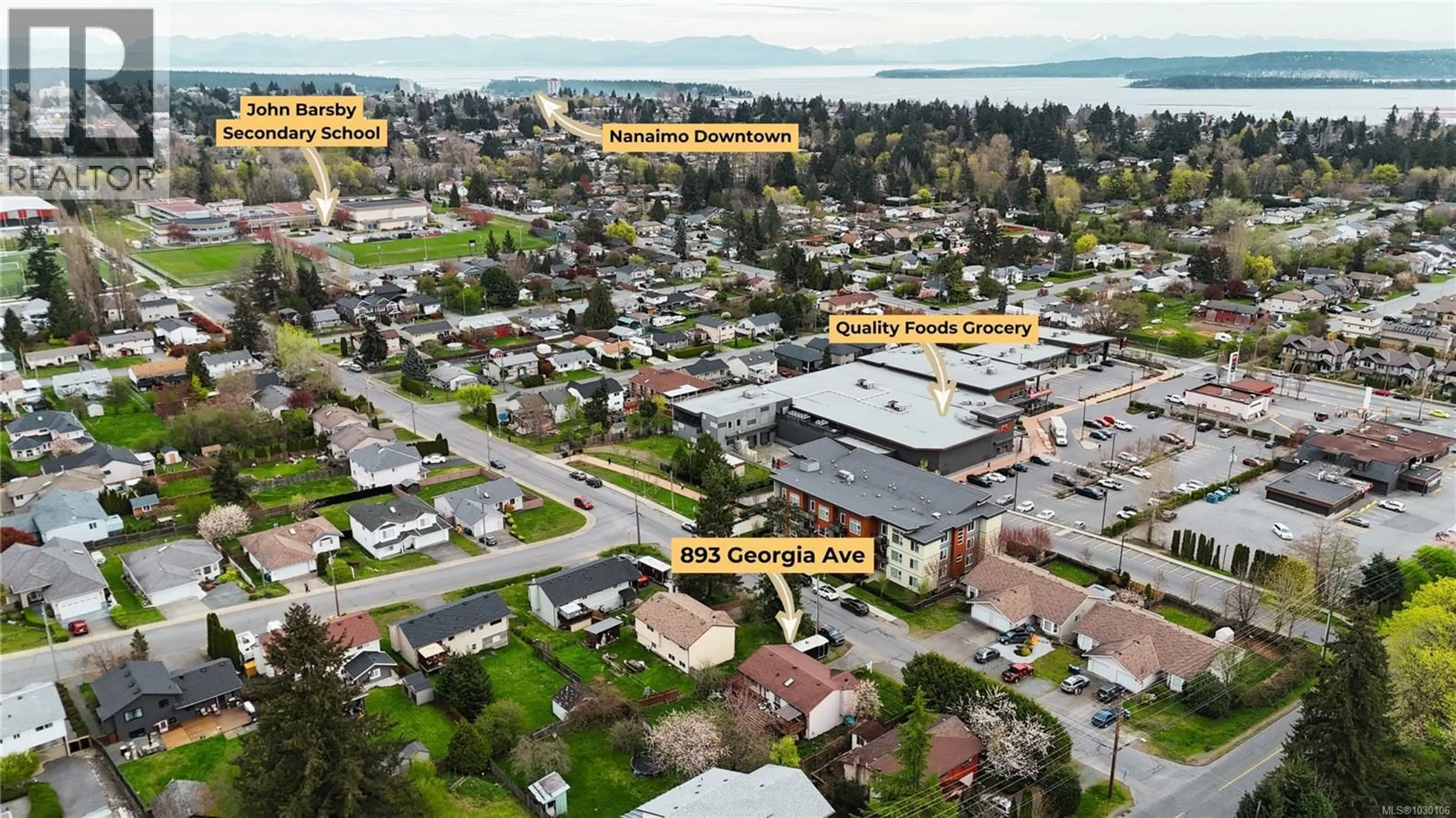 A pic from outside/outdoor area/front of a property/back of a property/a pic from drone, street for 893 GEORGIA AVENUE, Nanaimo British Columbia V9R5Y4