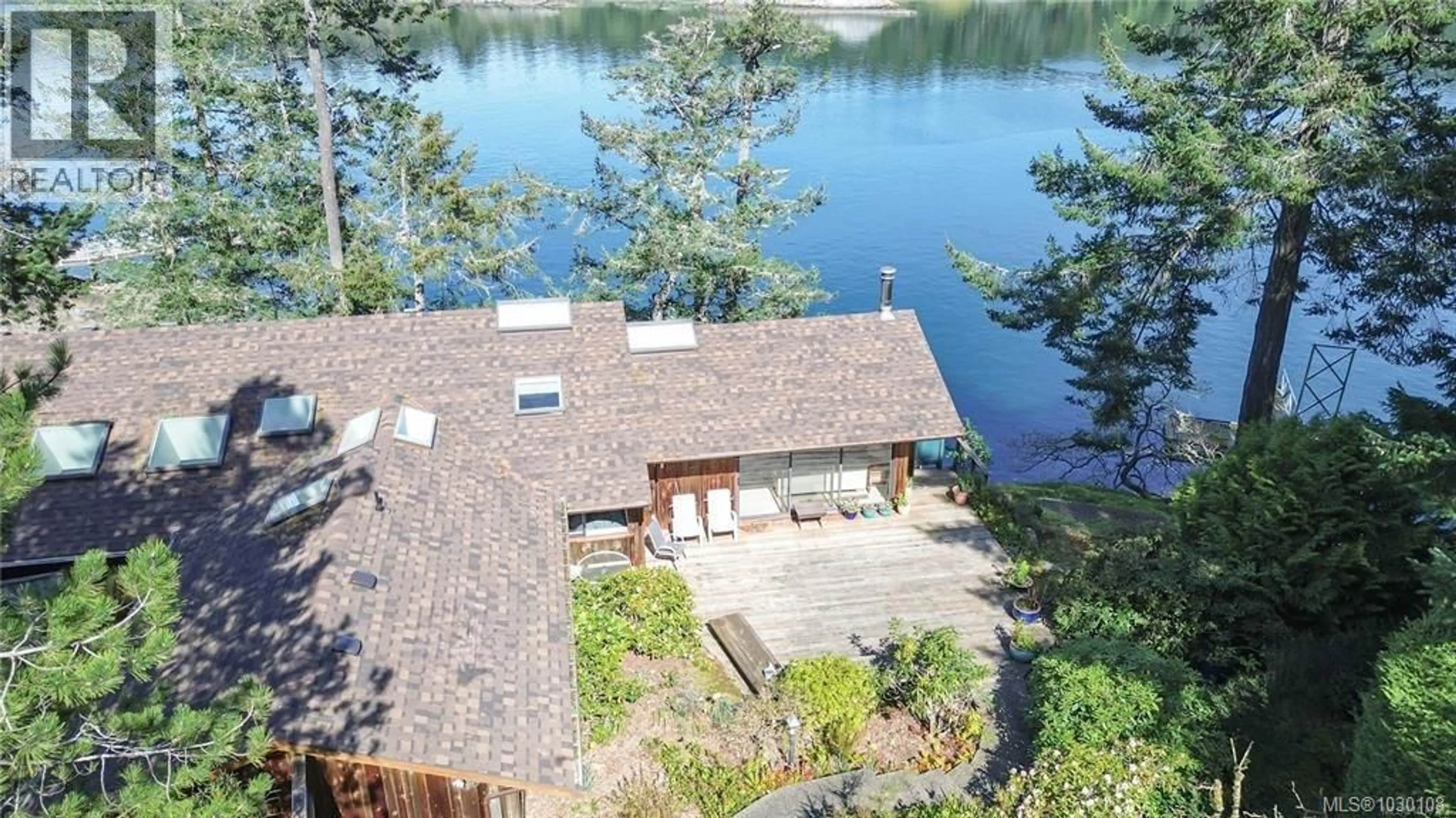 A pic from outside/outdoor area/front of a property/back of a property/a pic from drone, water/lake/river/ocean view for 425 SCOTT POINT DRIVE, Salt Spring British Columbia V8K2R2