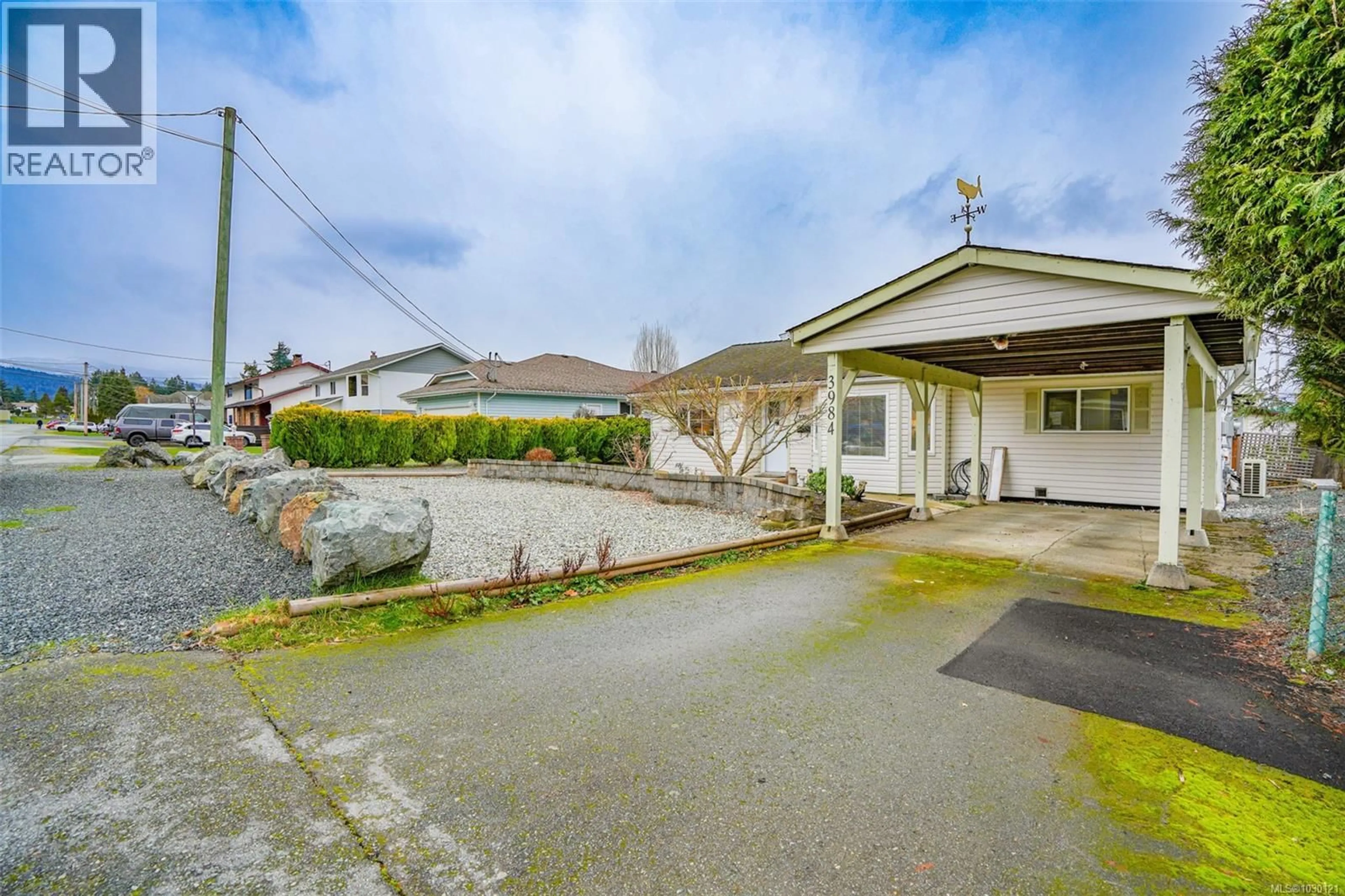 A pic from outside/outdoor area/front of a property/back of a property/a pic from drone, street for 3984 MARPOLE STREET, Port Alberni British Columbia V9Y6E2