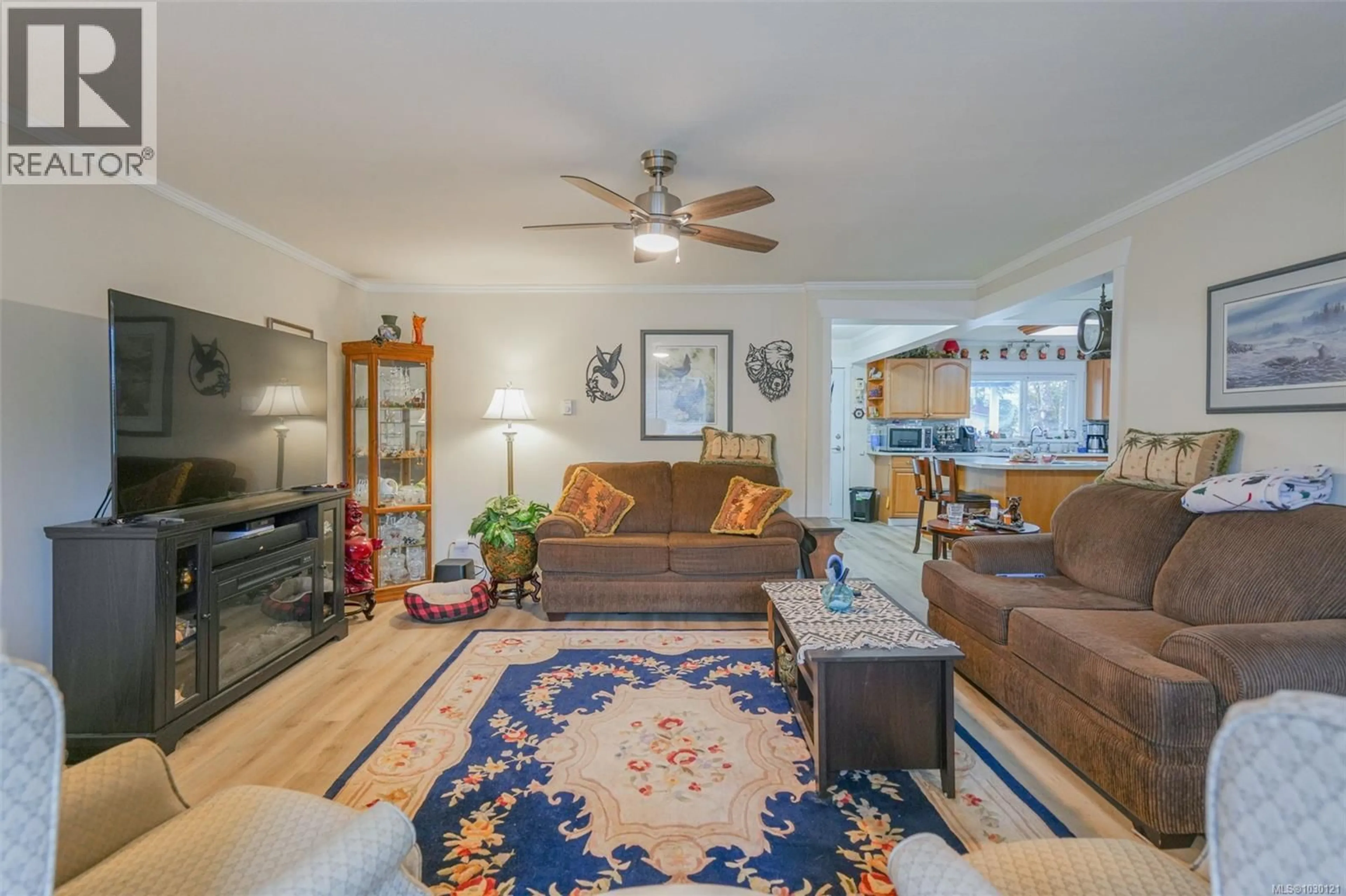 Living room with furniture, unknown for 3984 MARPOLE STREET, Port Alberni British Columbia V9Y6E2