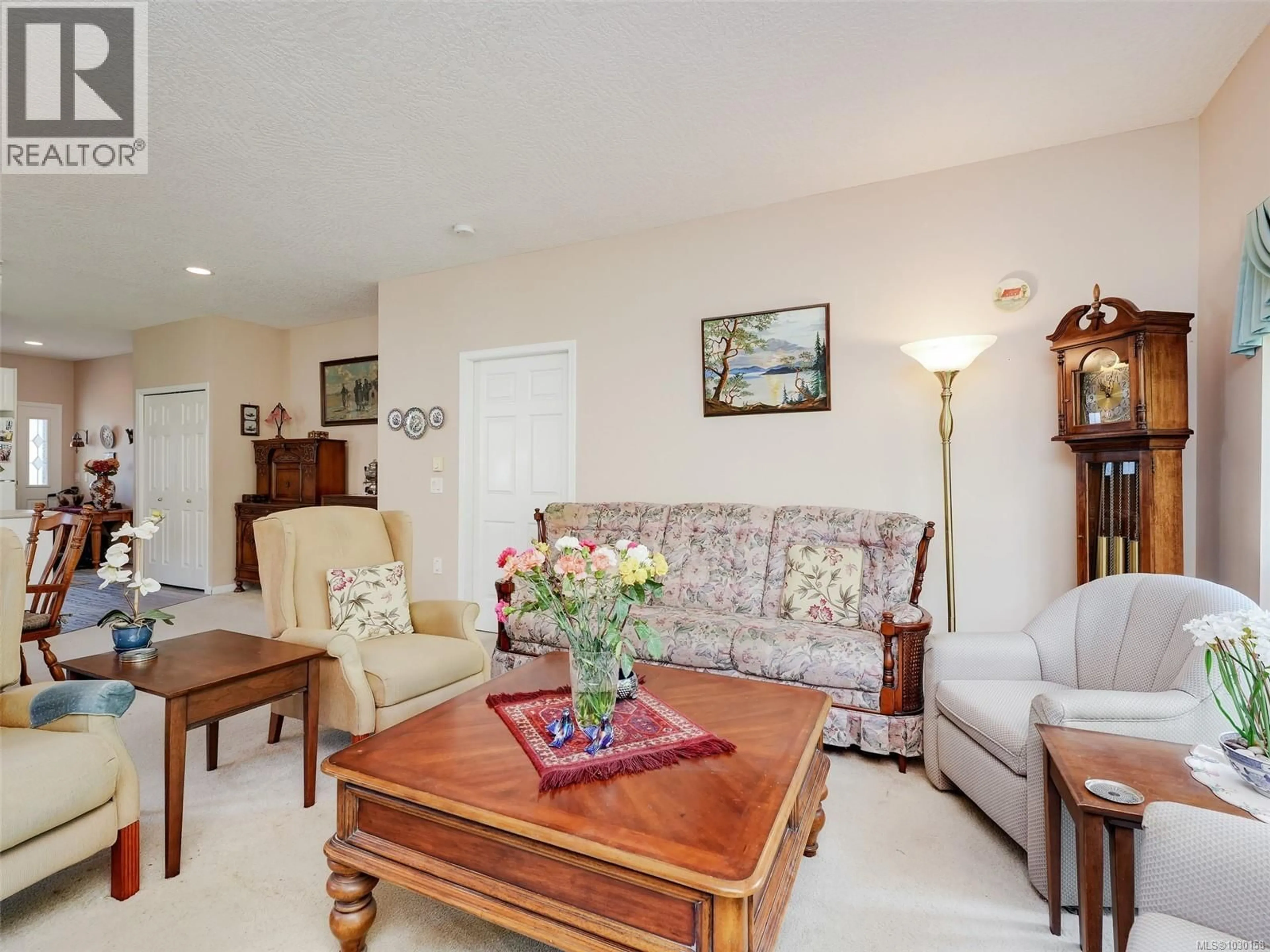 Living room with furniture, unknown for 6 - 7980 EAST SAANICH ROAD, Central Saanich British Columbia V8M1J5