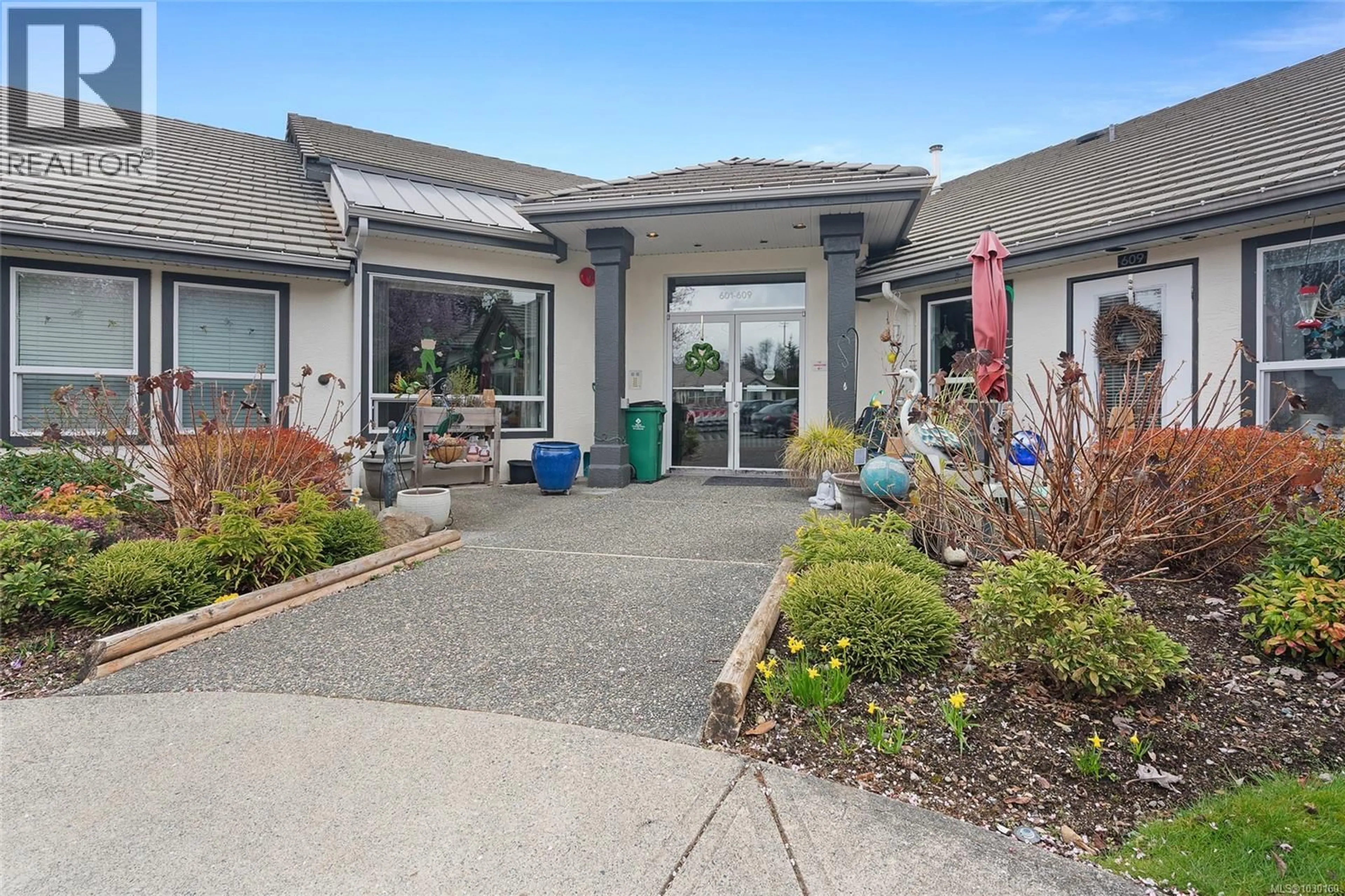 Unknown for 604 - 265 MILLS STREET, Parksville British Columbia V9P2N5