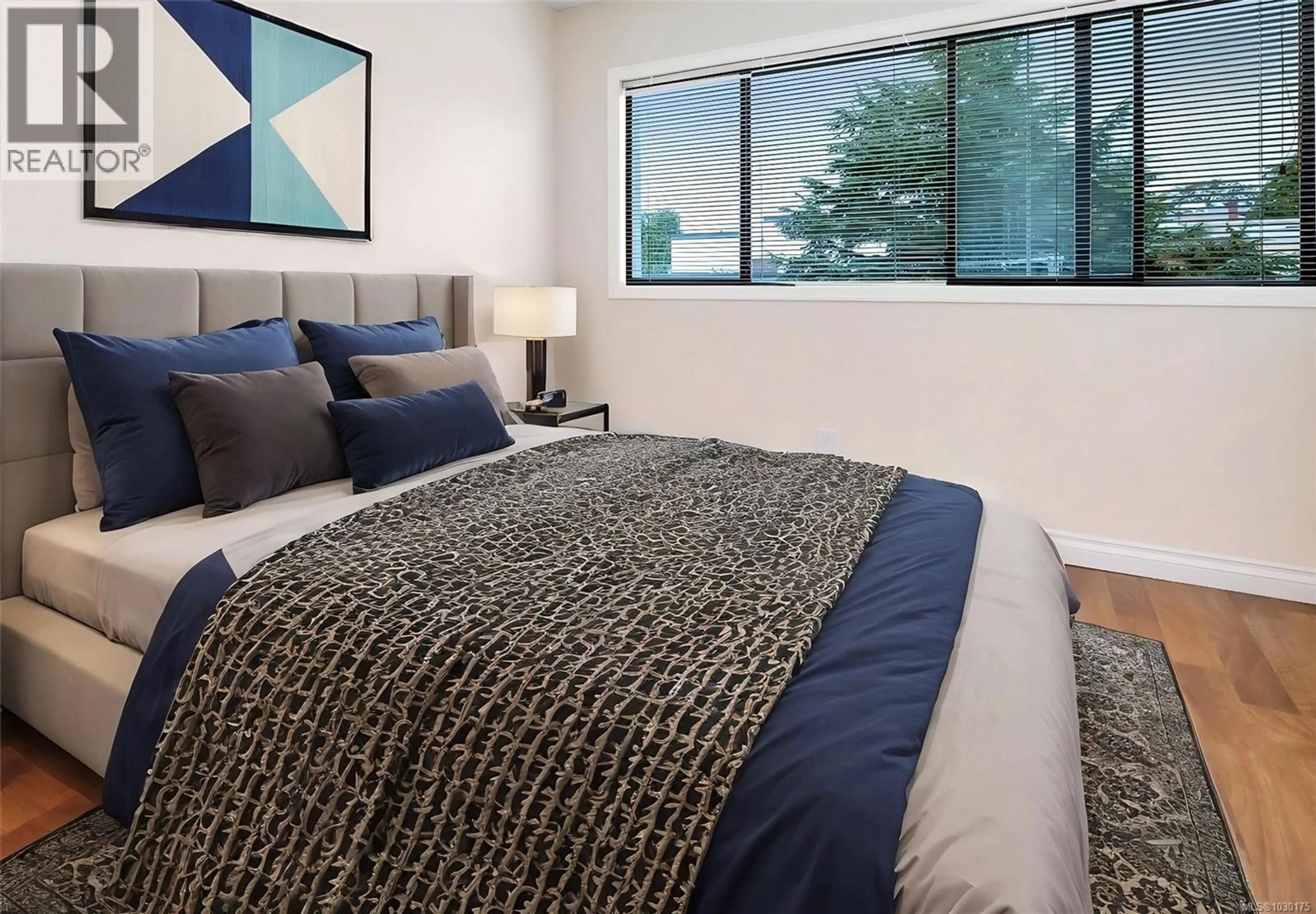 Bedroom with bed, unknown for 506 - 420 LINDEN AVENUE, Victoria British Columbia V8V4G3