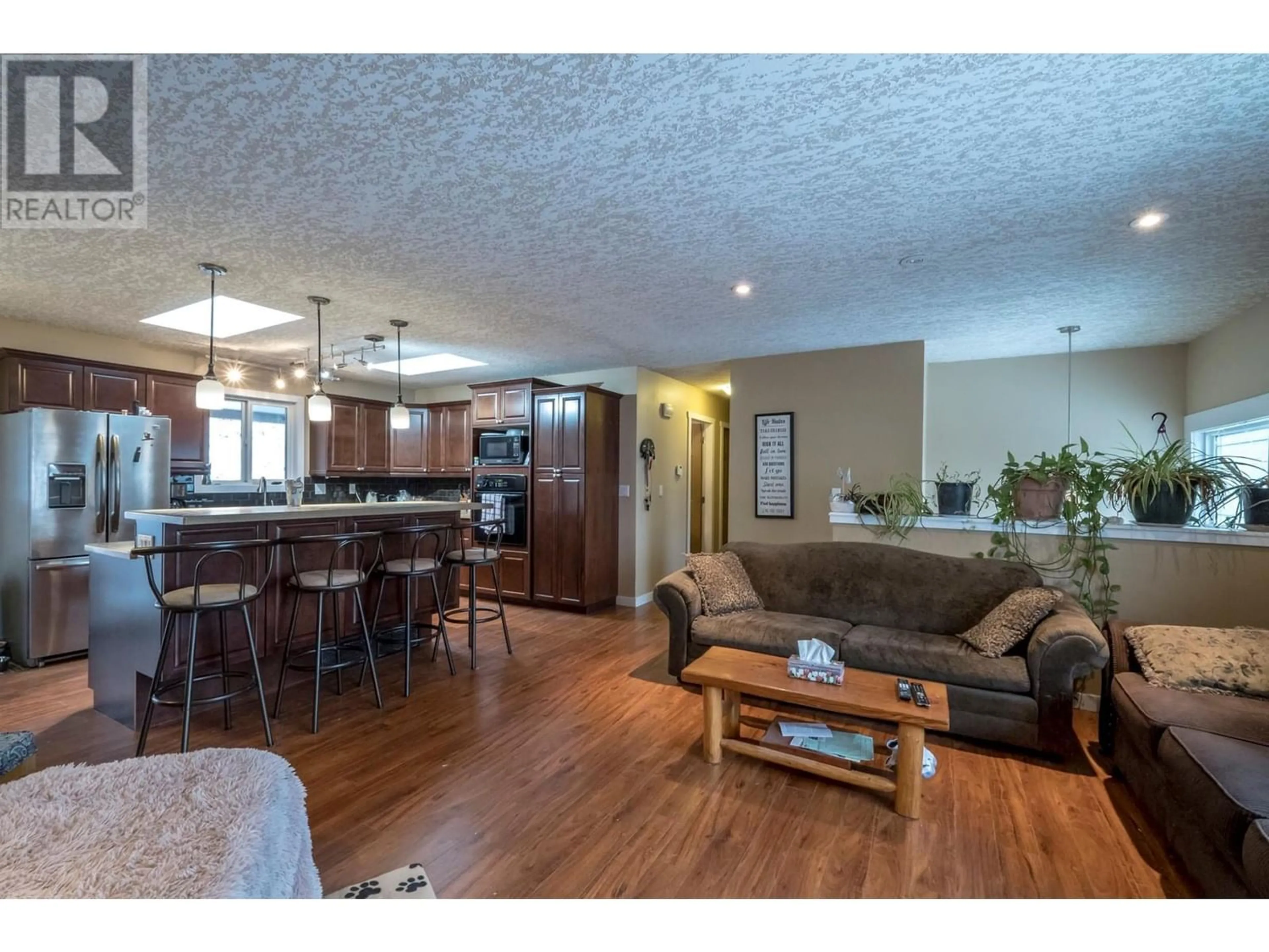 Living room, wood floors for 11917 MARSHALL Crescent, Summerland British Columbia V0H1Z0