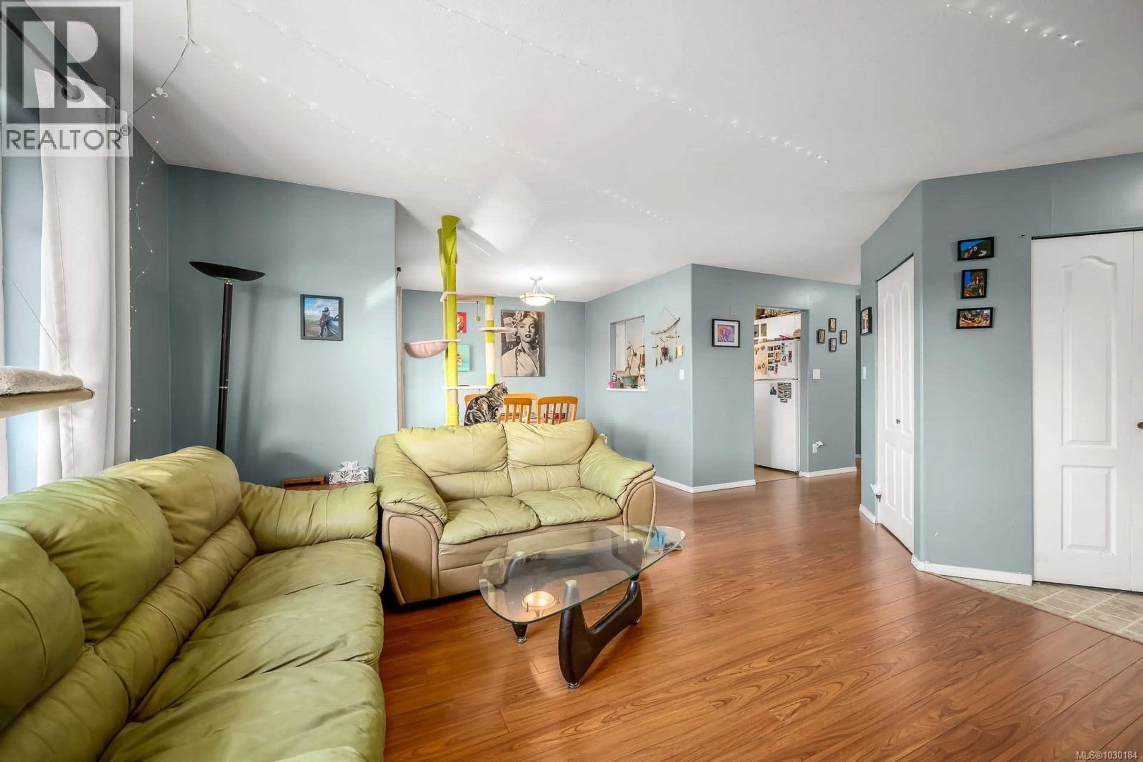 Living room with furniture, unknown for 204 - 130 BACK ROAD, Courtenay British Columbia V9N3W6