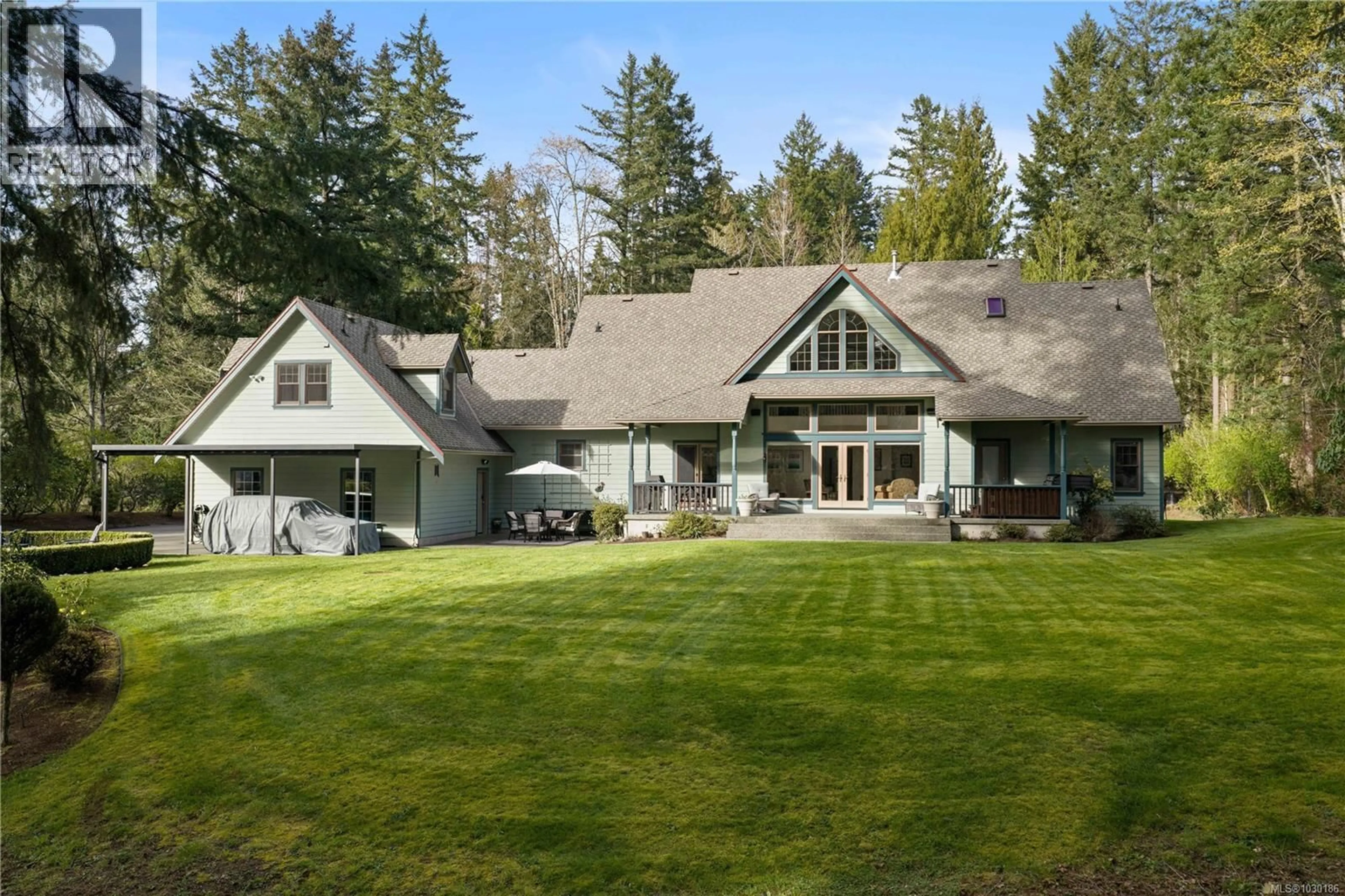 Home with vinyl exterior material, mountain view for 1228 GARDEN GATE DRIVE, Central Saanich British Columbia V8M2H6