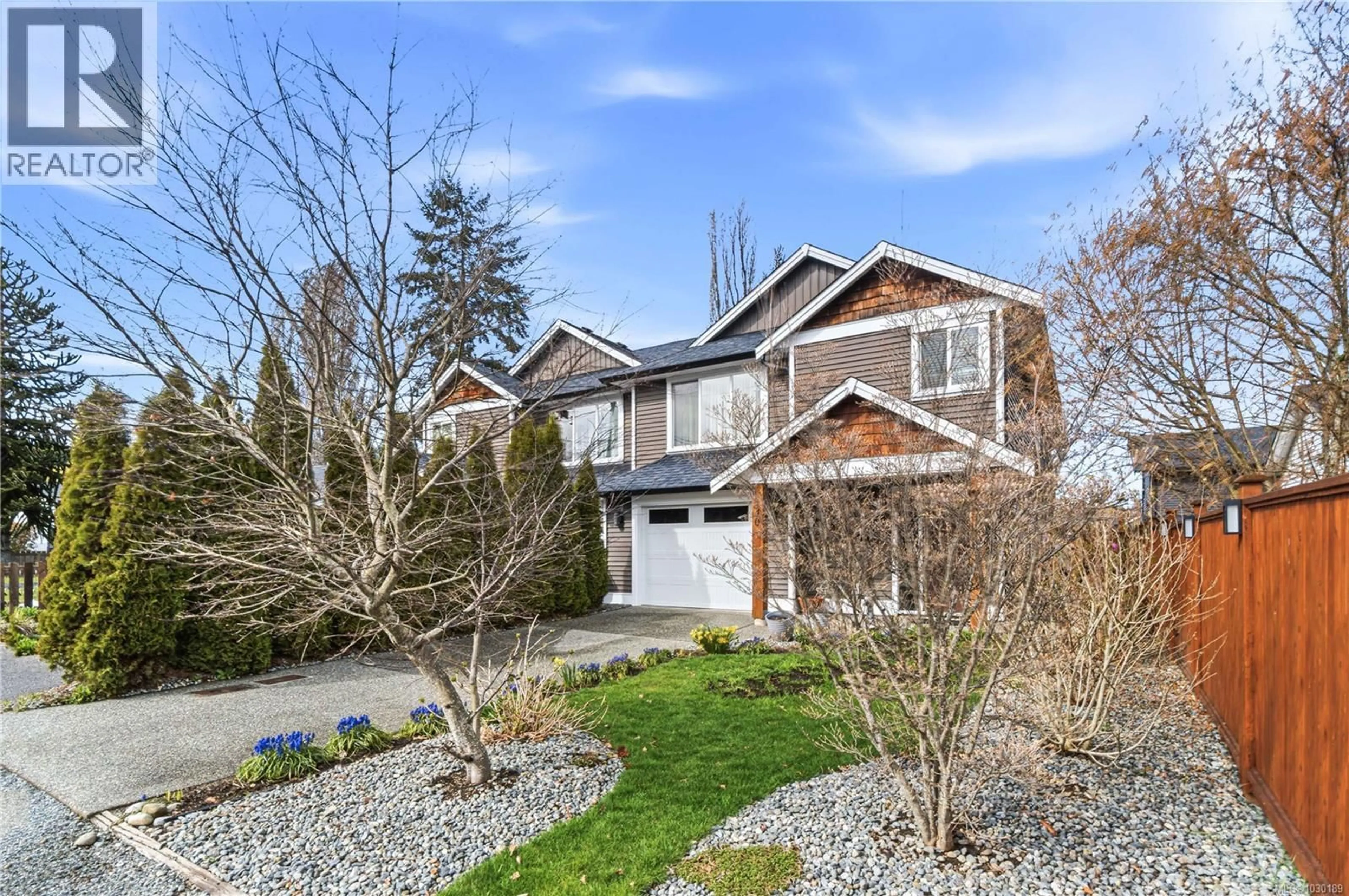 Home with brick exterior material, street for 540 NOVA STREET, Nanaimo British Columbia V9R5M9