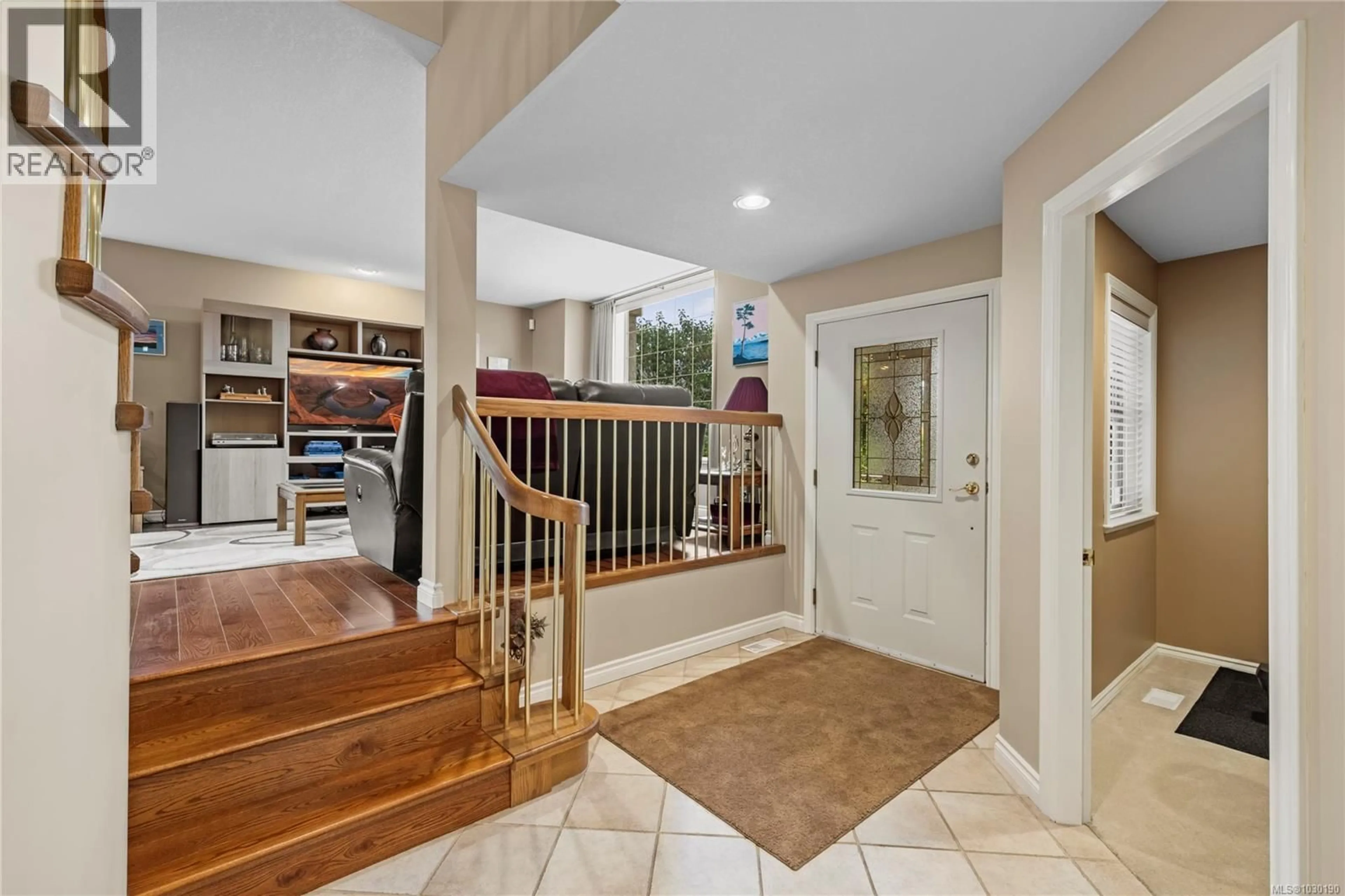 Indoor entryway for 779 MULHOLLAND DRIVE, Parksville British Columbia V9P2K4