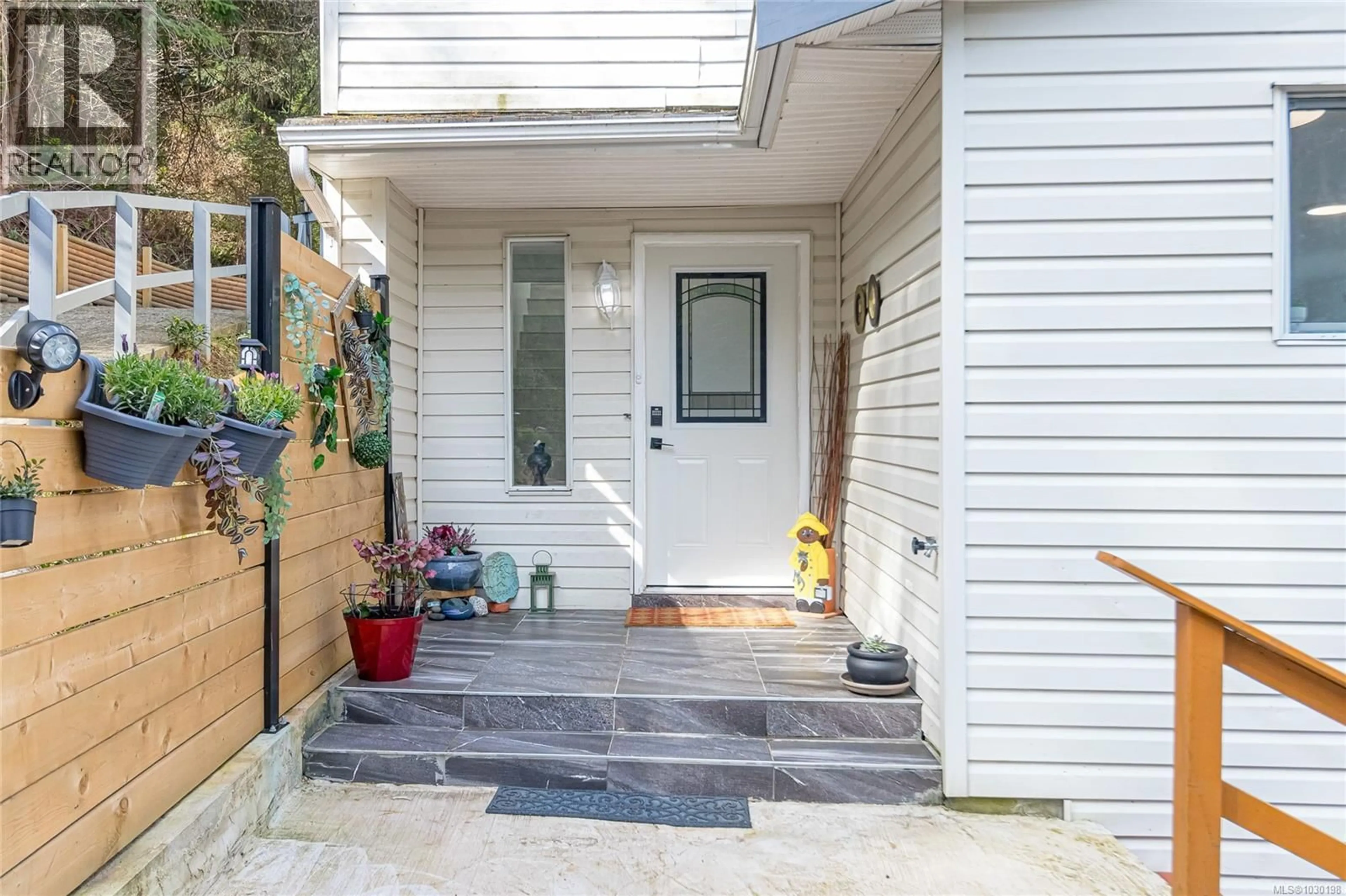 Unknown for 4975 LAGUNA WAY, Nanaimo British Columbia V9T5L6