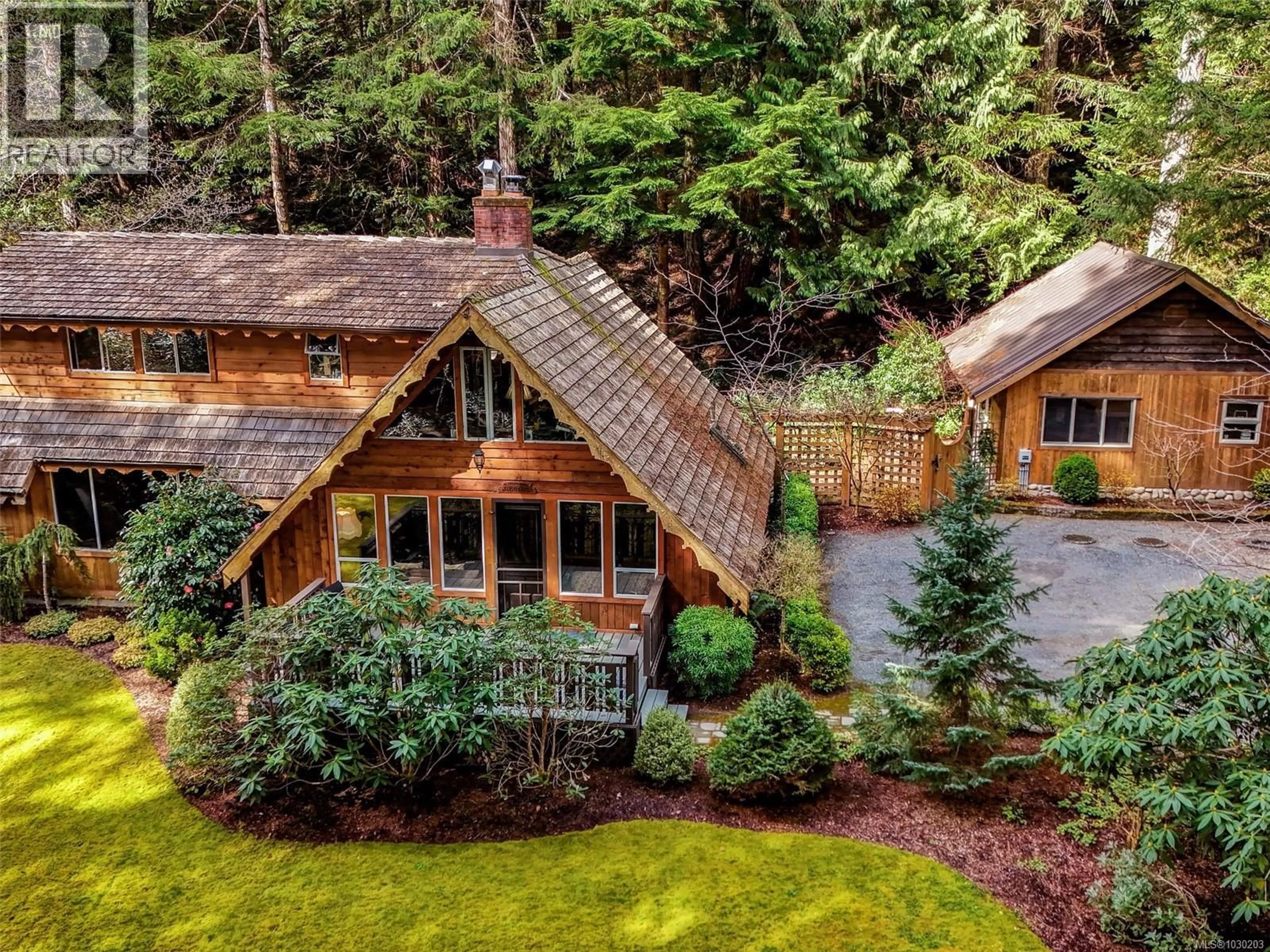 A pic from outside/outdoor area/front of a property/back of a property/a pic from drone, unknown for 3781 PHILLIPS ROAD, Sooke British Columbia V9Z0Y3