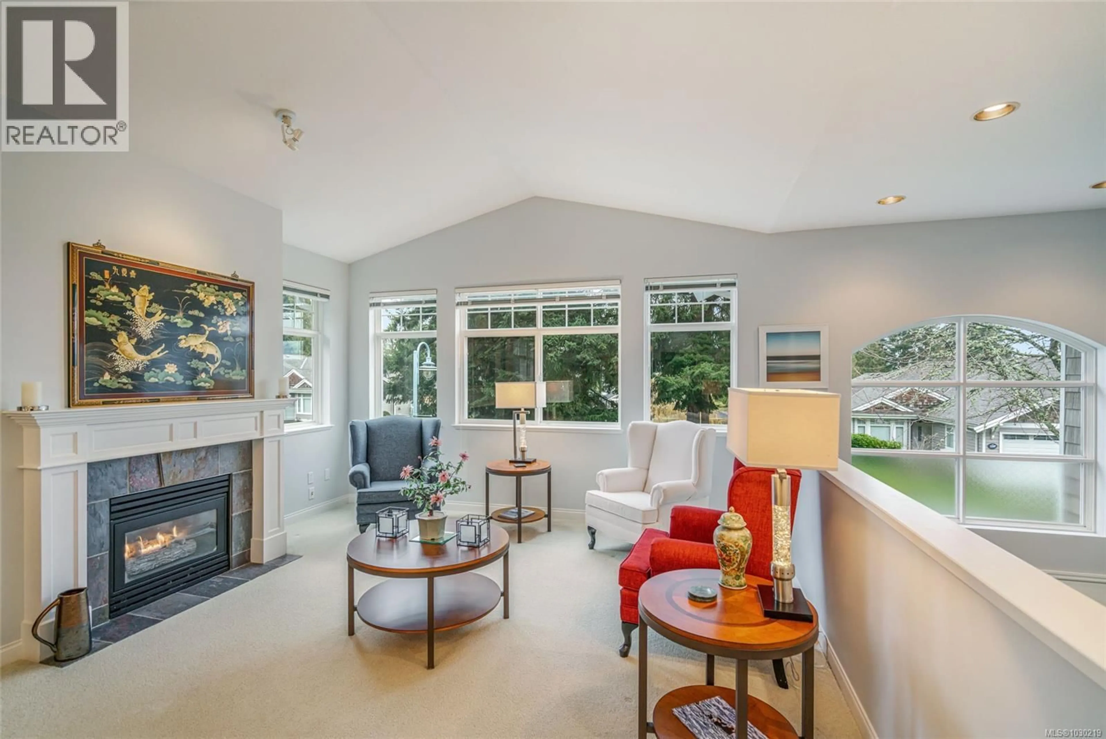 Living room with furniture, unknown for 1266 SATURNA DRIVE, Parksville British Columbia V9P2X6