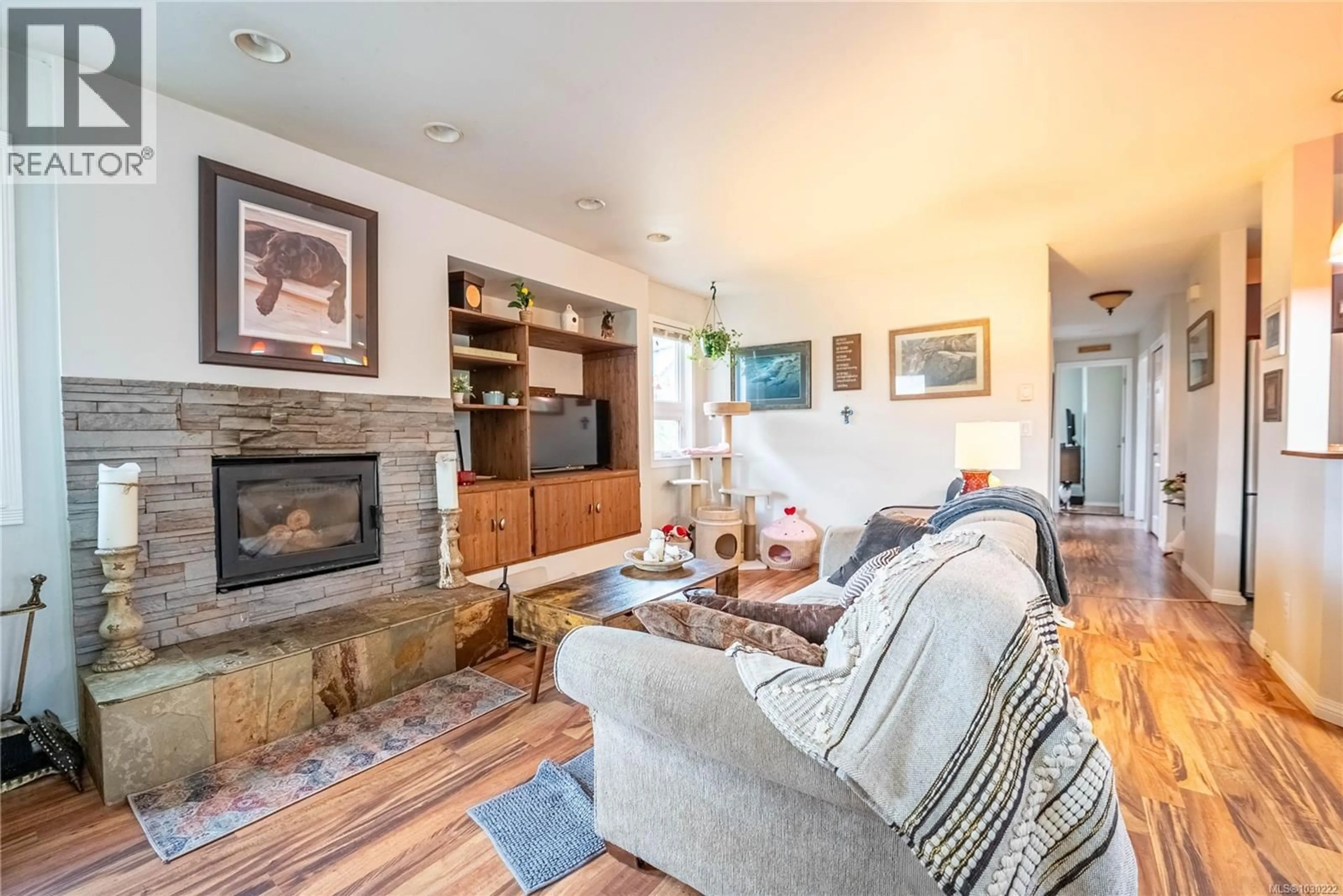 Living room with furniture, unknown for 9960 SWIFTSURE PLACE, Sidney British Columbia V8L4E4