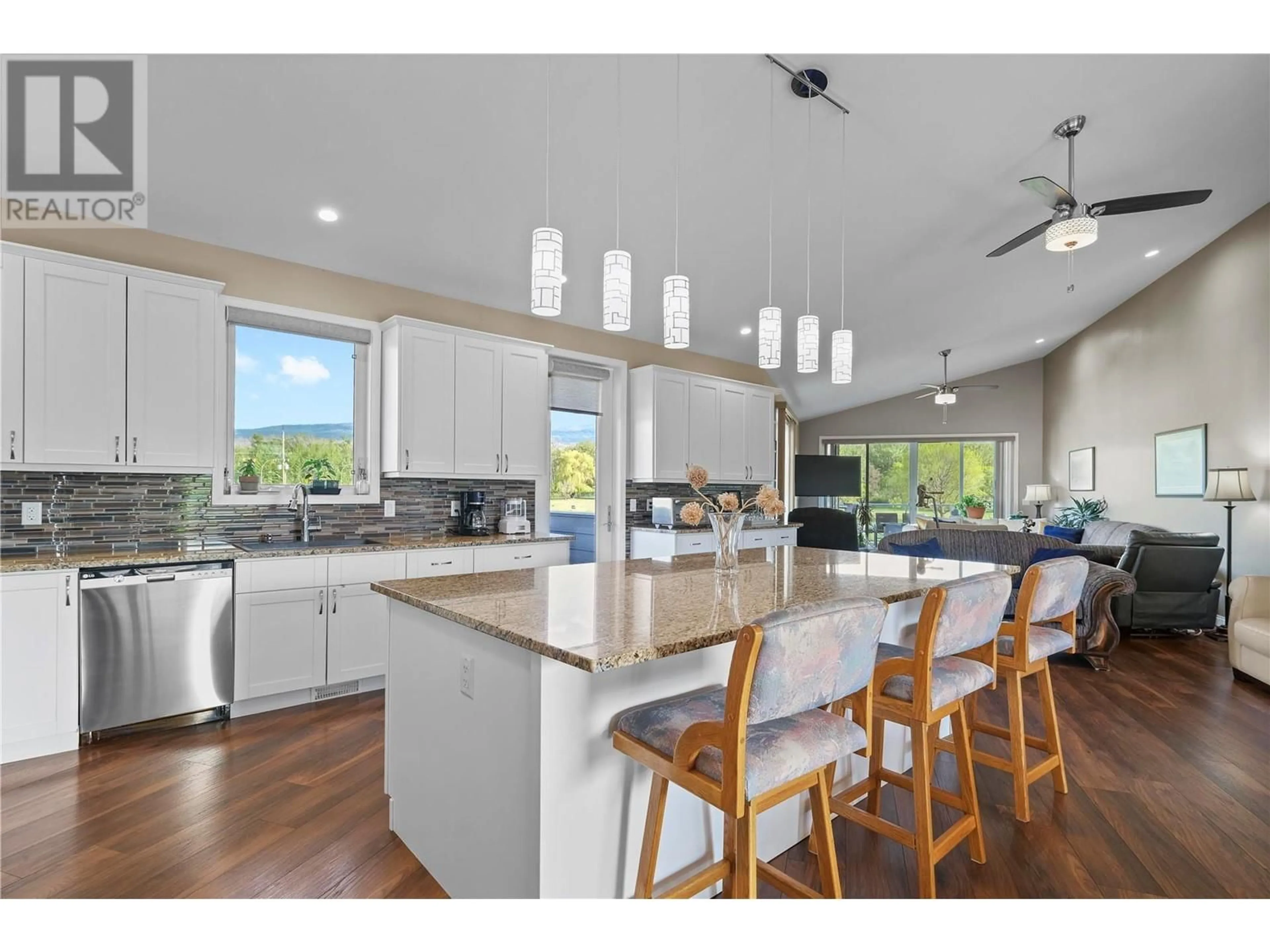 Open concept kitchen for 3810 Casorso Road, Kelowna British Columbia V1W4M7