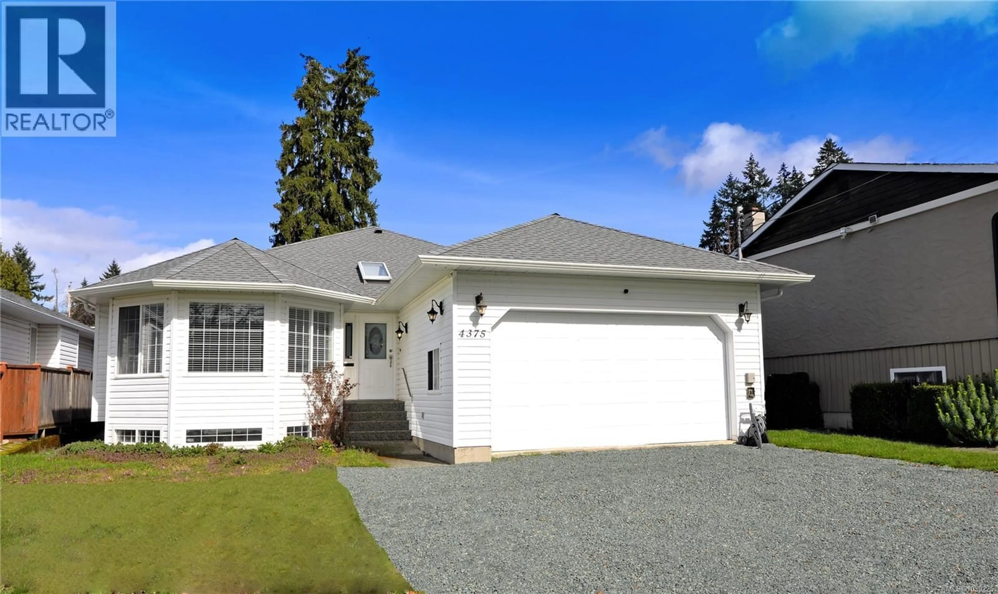 Home with vinyl exterior material, street for 4375 GLENSIDE ROAD, Port Alberni British Columbia V9Y5W9