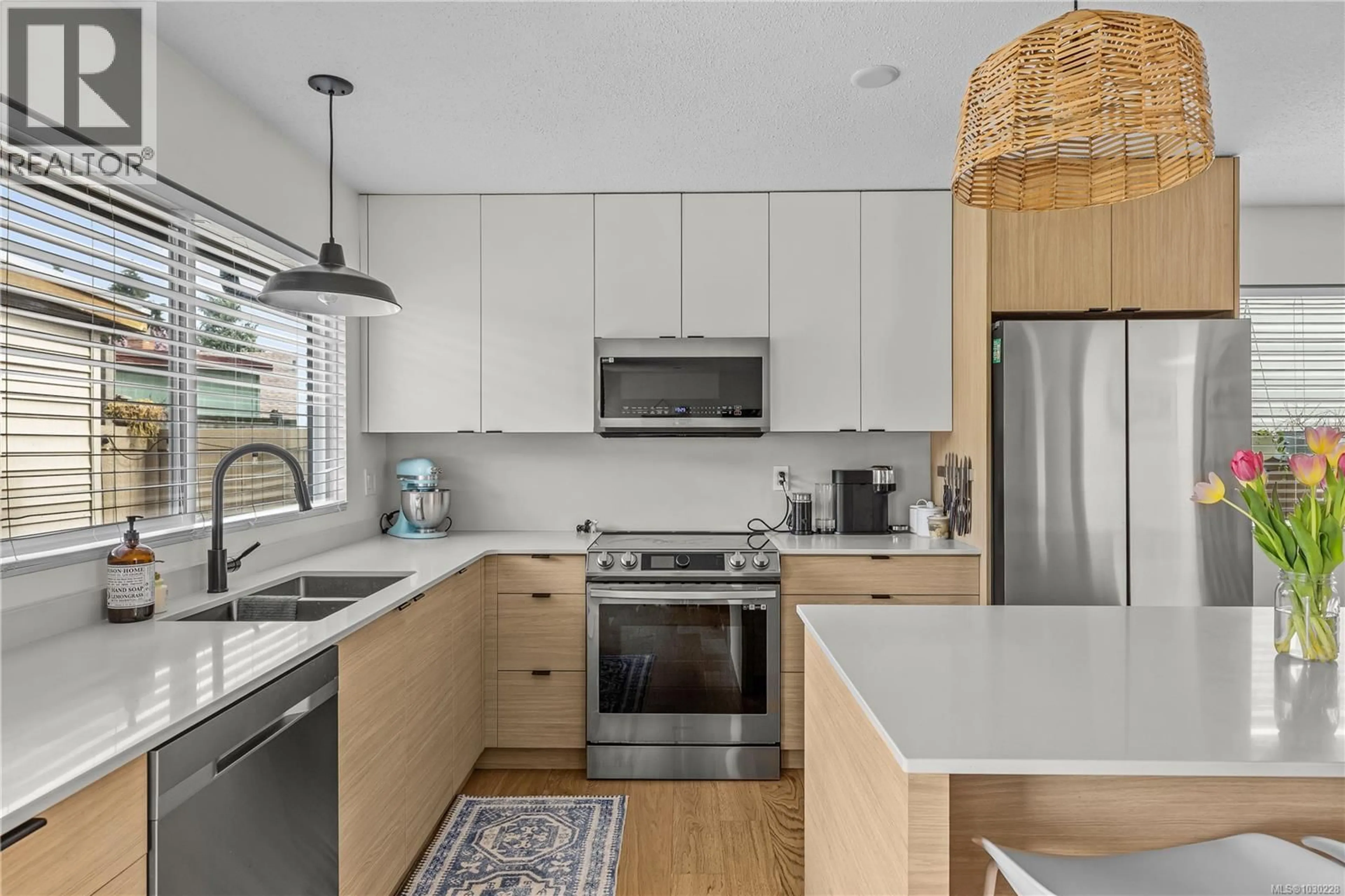 Open concept kitchen, unknown for 408 REAVIE ROAD, Campbell River British Columbia V9W6J2