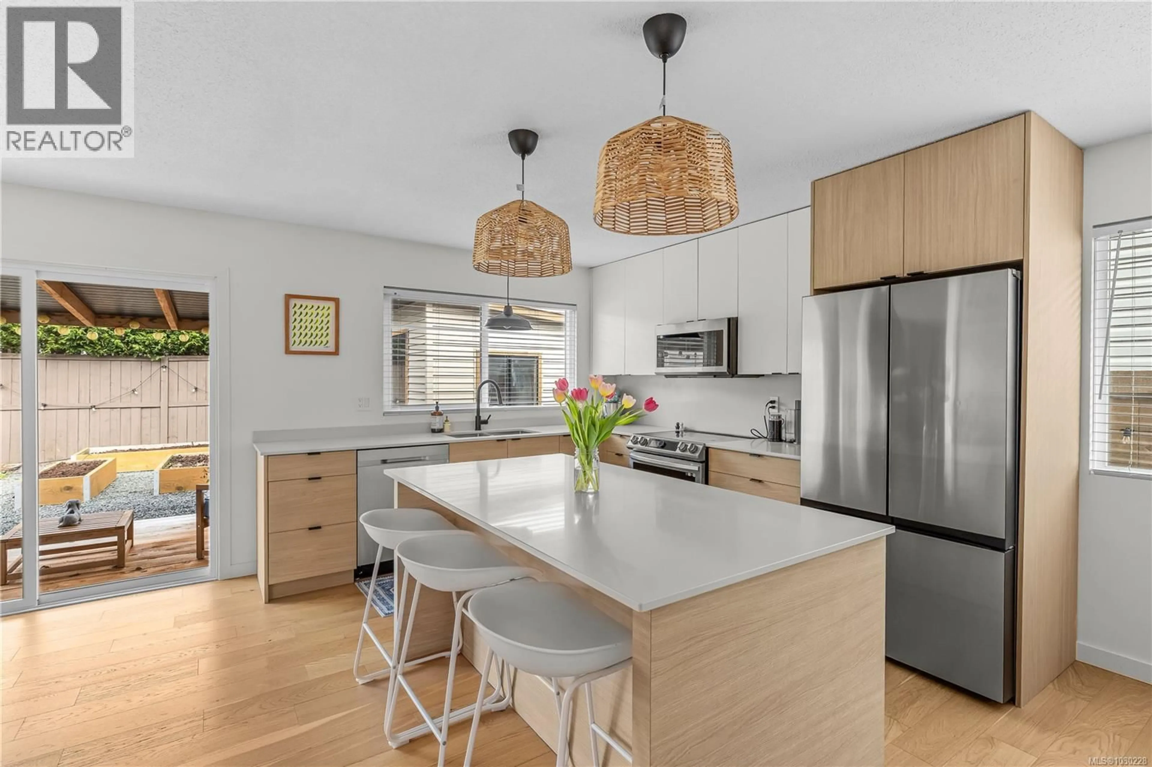 Open concept kitchen, unknown for 408 REAVIE ROAD, Campbell River British Columbia V9W6J2