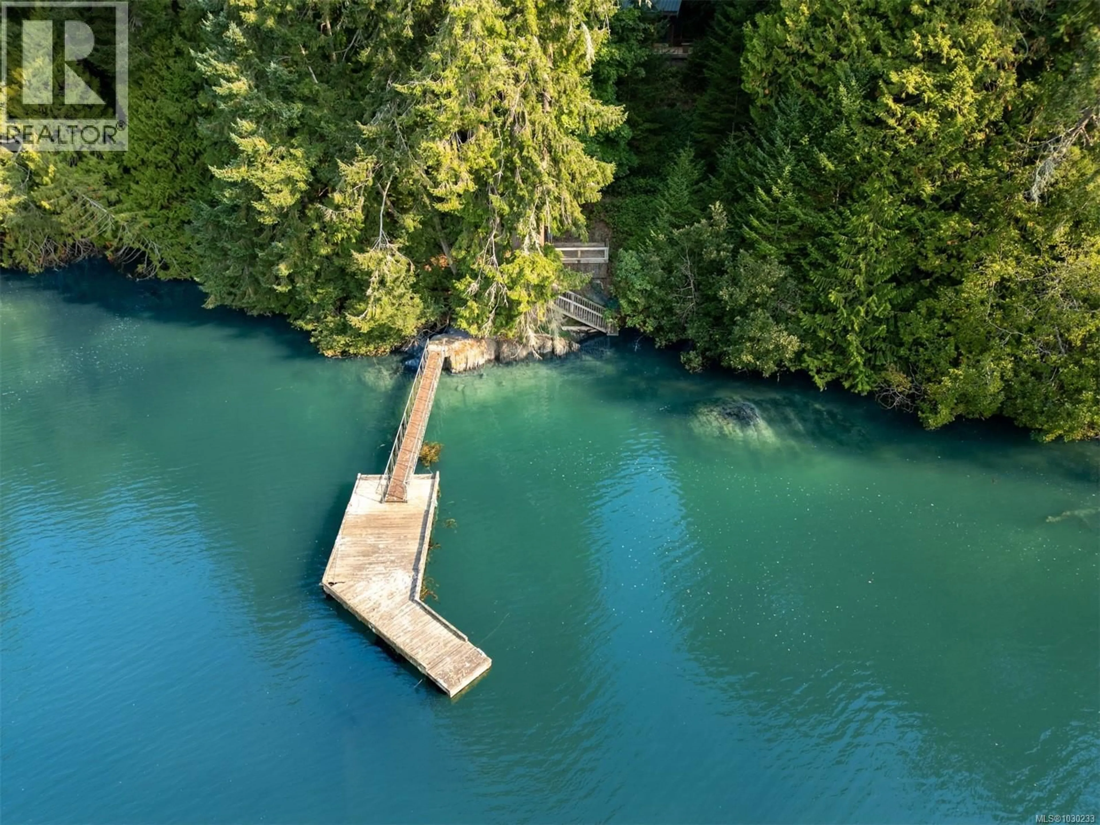 A pic from outside/outdoor area/front of a property/back of a property/a pic from drone, water/lake/river/ocean view for 8807 AINSLIE POINT ROAD, Pender Island British Columbia V0N2M3