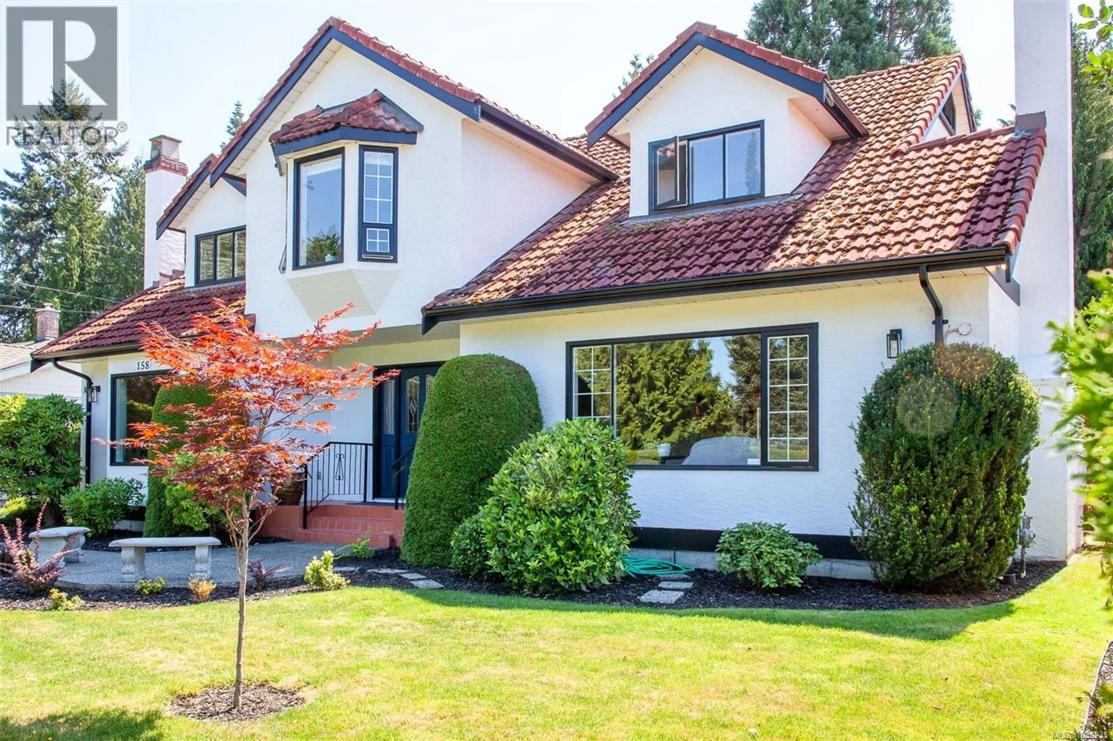 Home with brick exterior material, street for 158 CRESCENT ROAD EAST, Qualicum Beach British Columbia V9K1L6