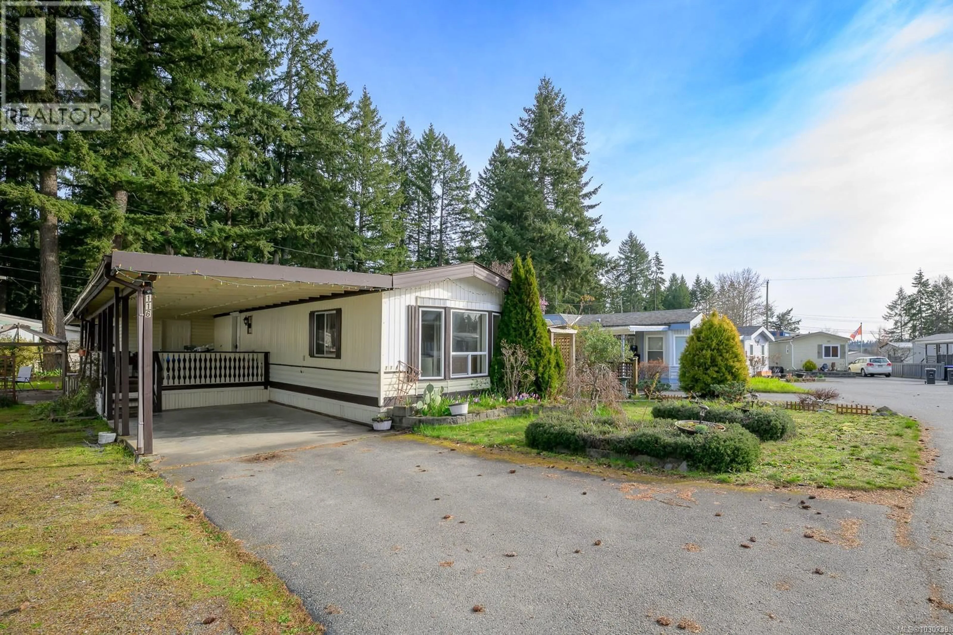 Home with vinyl exterior material, unknown for 116 - 1736 TIMBERLANDS ROAD, Nanaimo British Columbia V9G1K3