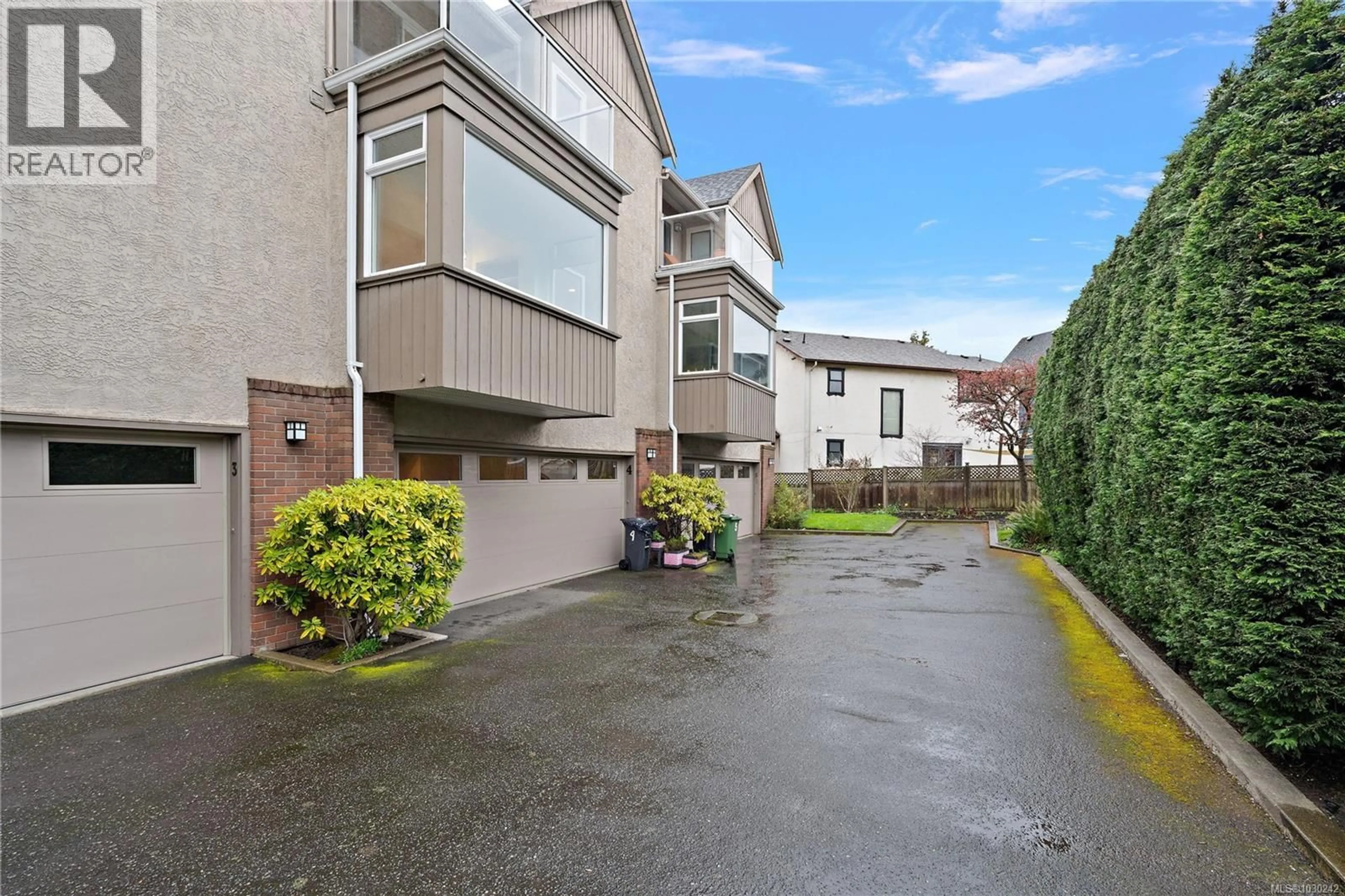 Unknown for 4 - 108 DALLAS ROAD, Victoria British Columbia V8V1A3