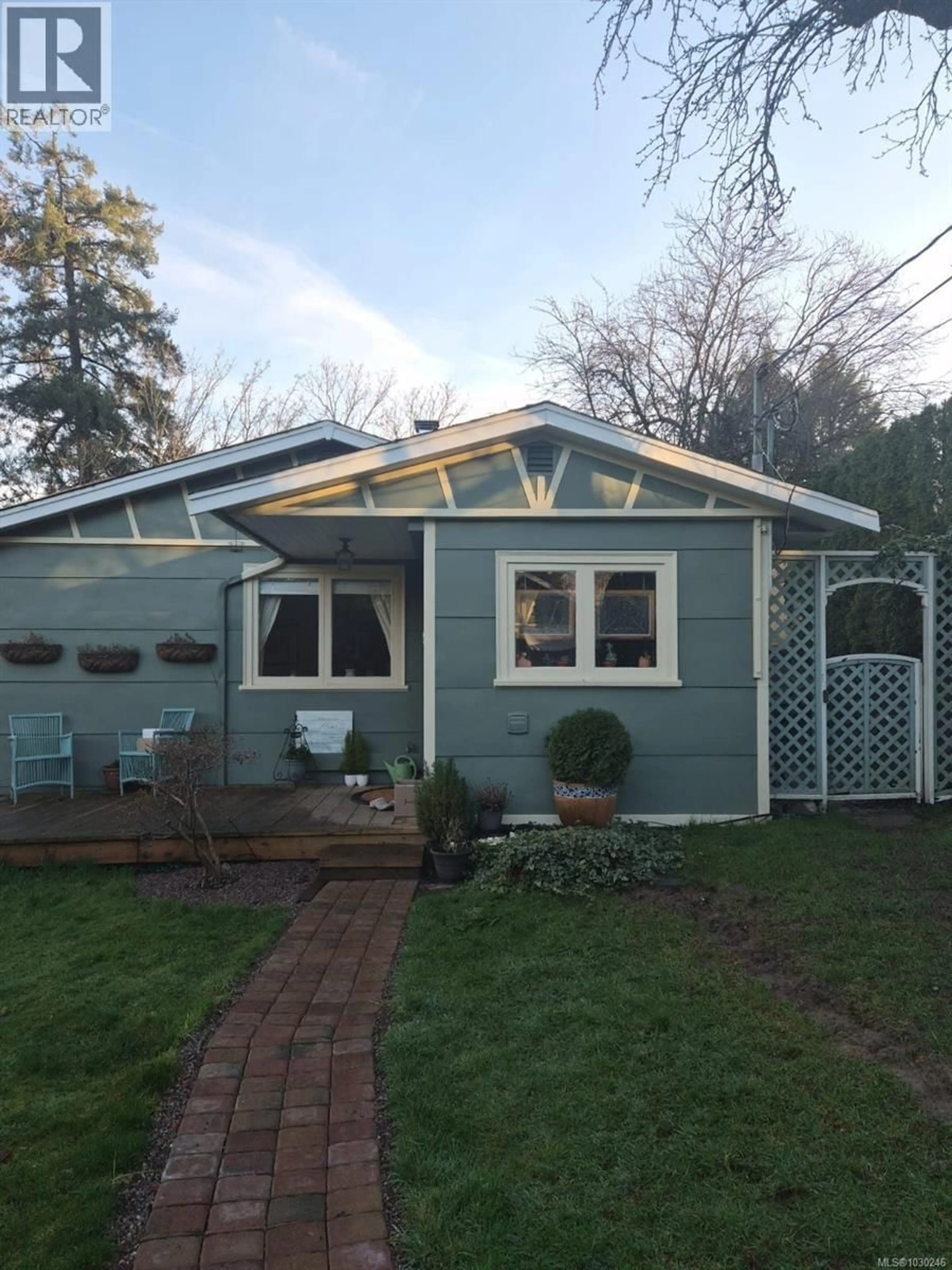 Home with vinyl exterior material, street for 2942 SHERMAN ROAD, Duncan British Columbia V9L2B6