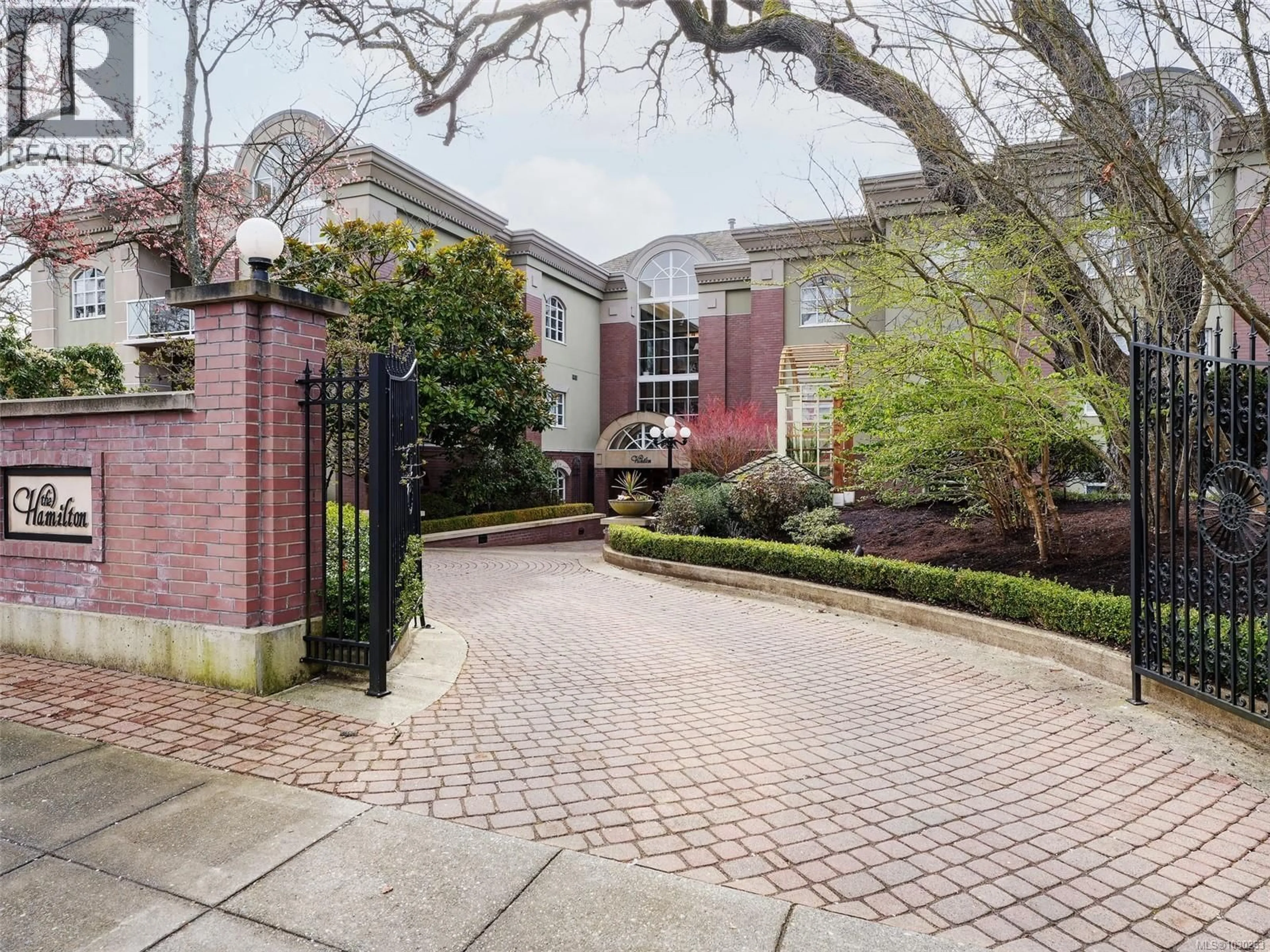 Home with brick exterior material, street for 207 - 2277 OAK BAY AVENUE, Oak Bay British Columbia V8R1G6