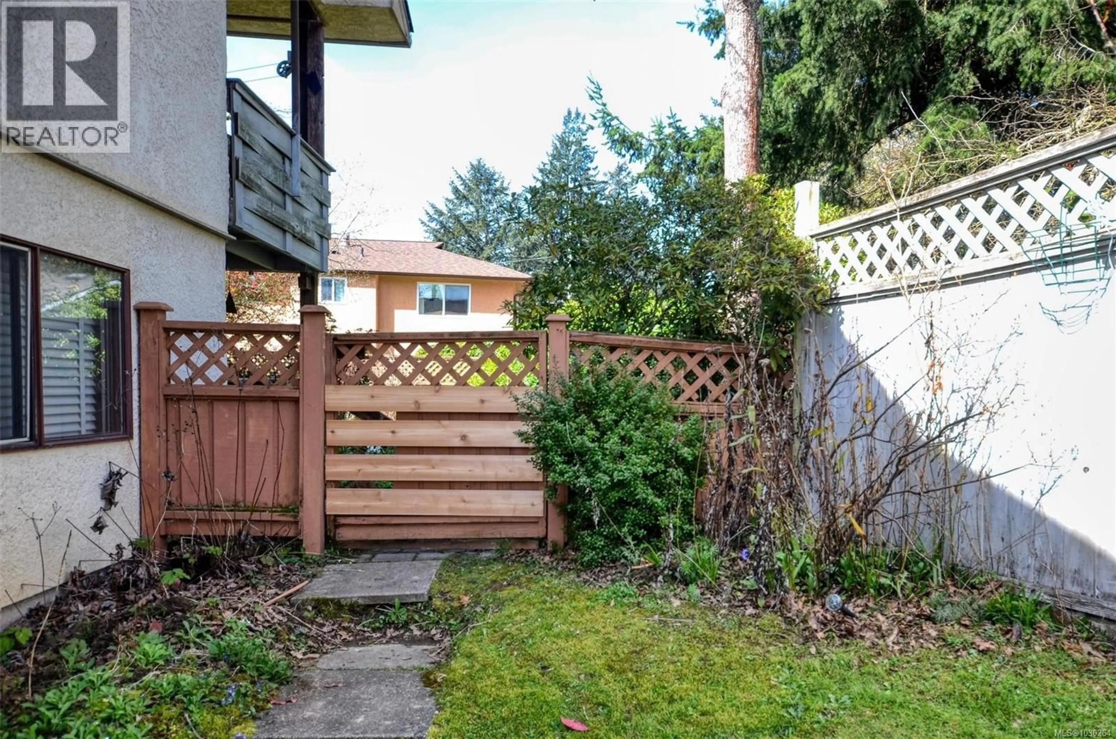 Patio, street for 2774 KINGSWOOD ROAD, Langford British Columbia V9B3J9