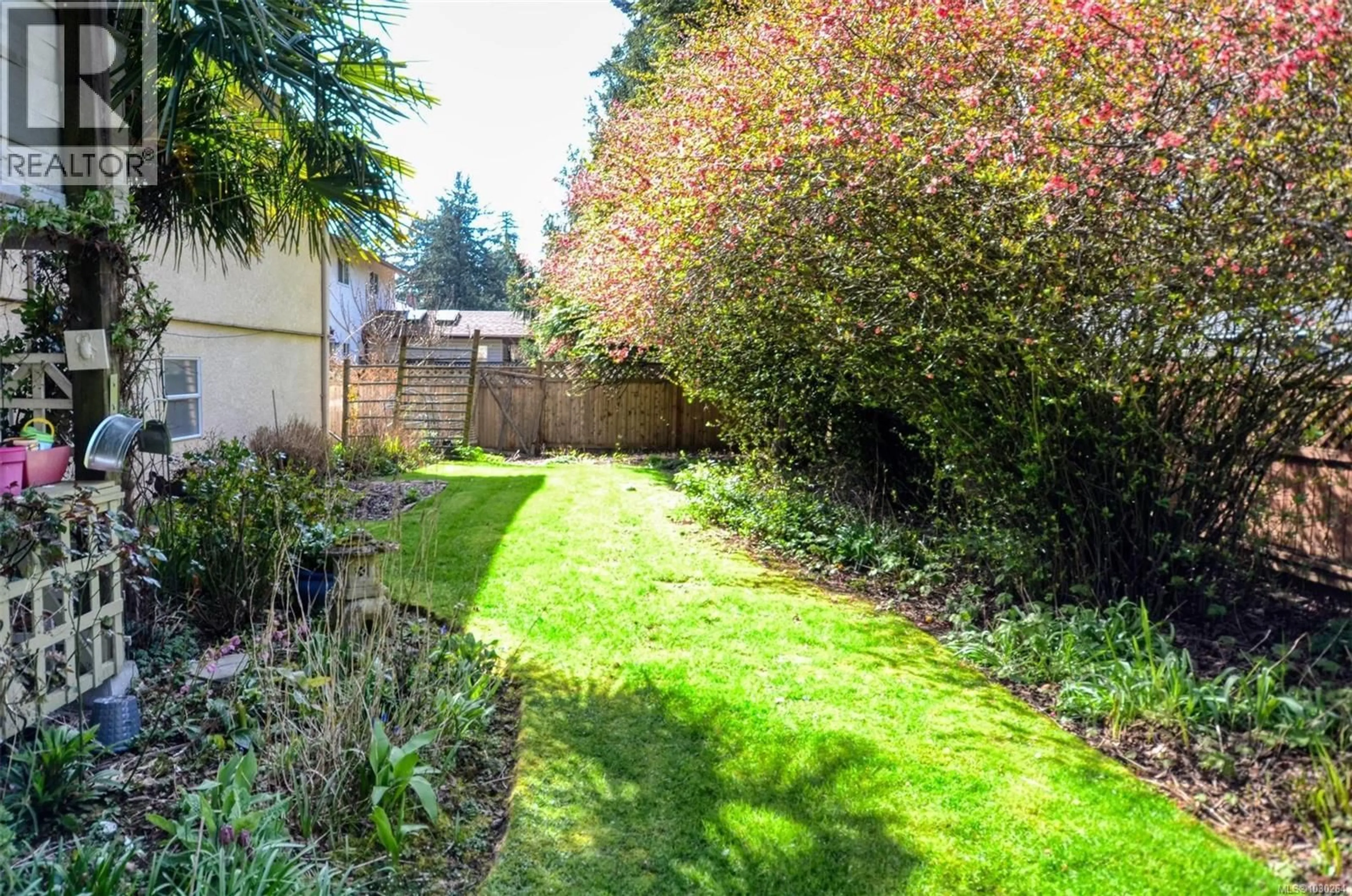 A pic from outside/outdoor area/front of a property/back of a property/a pic from drone, forest/trees view for 2774 KINGSWOOD ROAD, Langford British Columbia V9B3J9