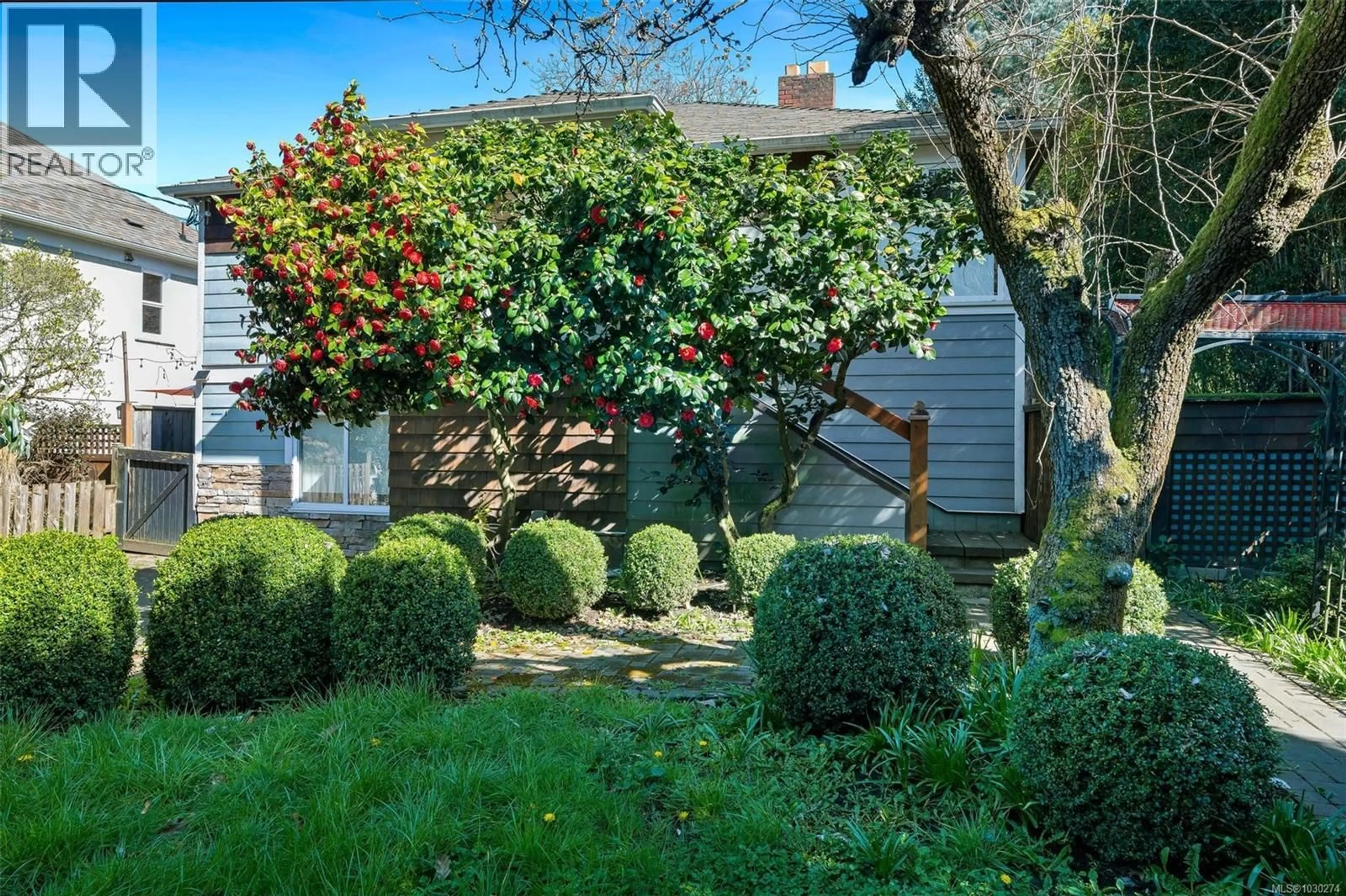 A pic from outside/outdoor area/front of a property/back of a property/a pic from drone, street for 2139 FOUL BAY ROAD, Oak Bay British Columbia V8R5B1