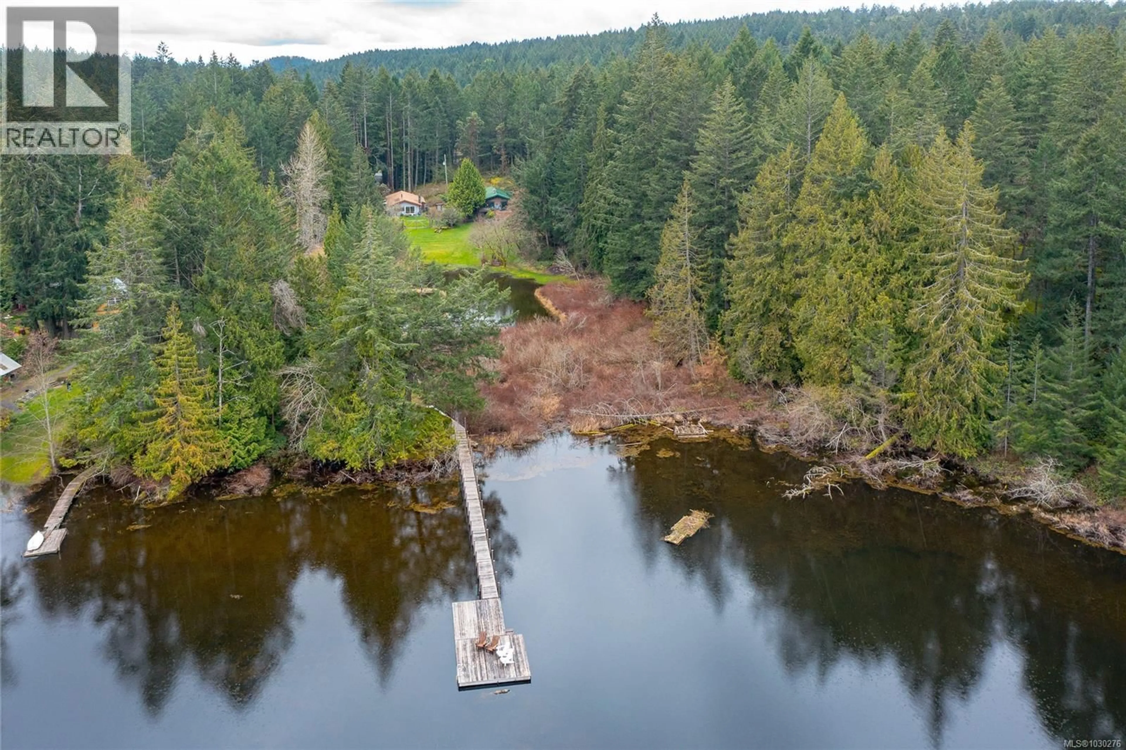 A pic from outside/outdoor area/front of a property/back of a property/a pic from drone, water/lake/river/ocean view for 5230 MUNN ROAD, Highlands British Columbia V9E1G8