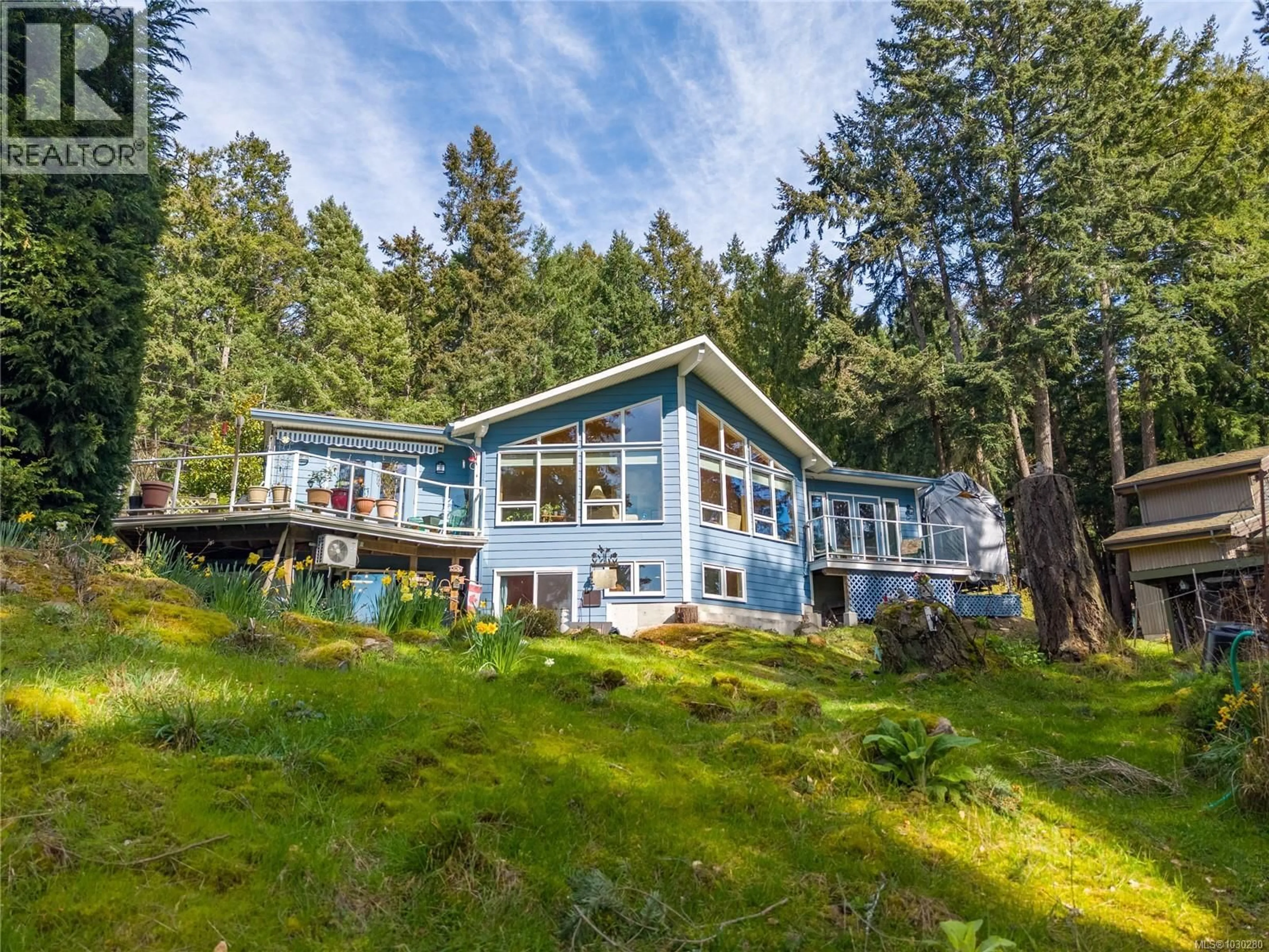 Home with vinyl exterior material, water/lake/river/ocean view for 2635 SHOAL ROAD, Pender Island British Columbia V0N2M2