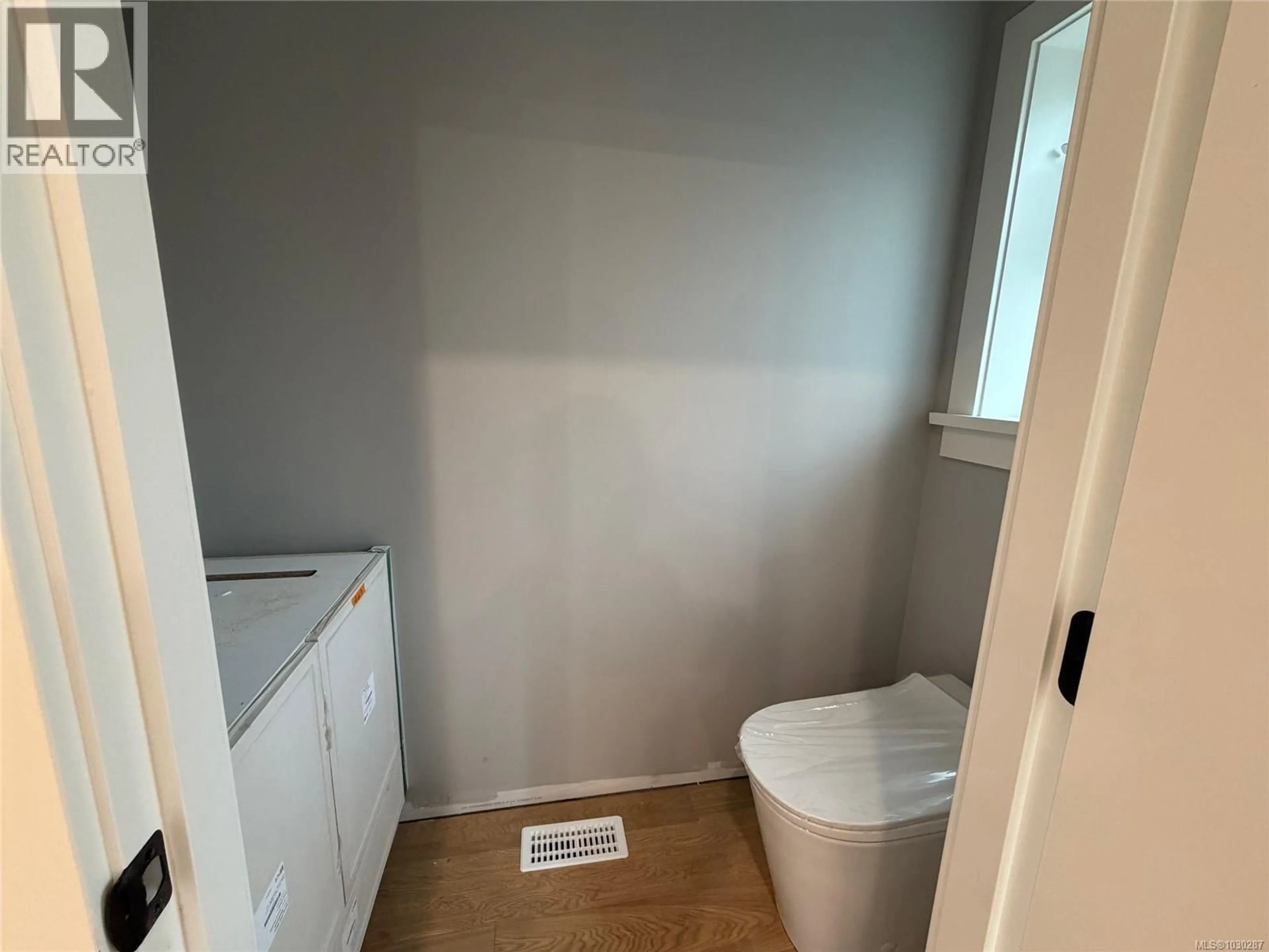 A pic of a room for 3 - 1048 CLARKE ROAD, Central Saanich British Columbia V8M1C7