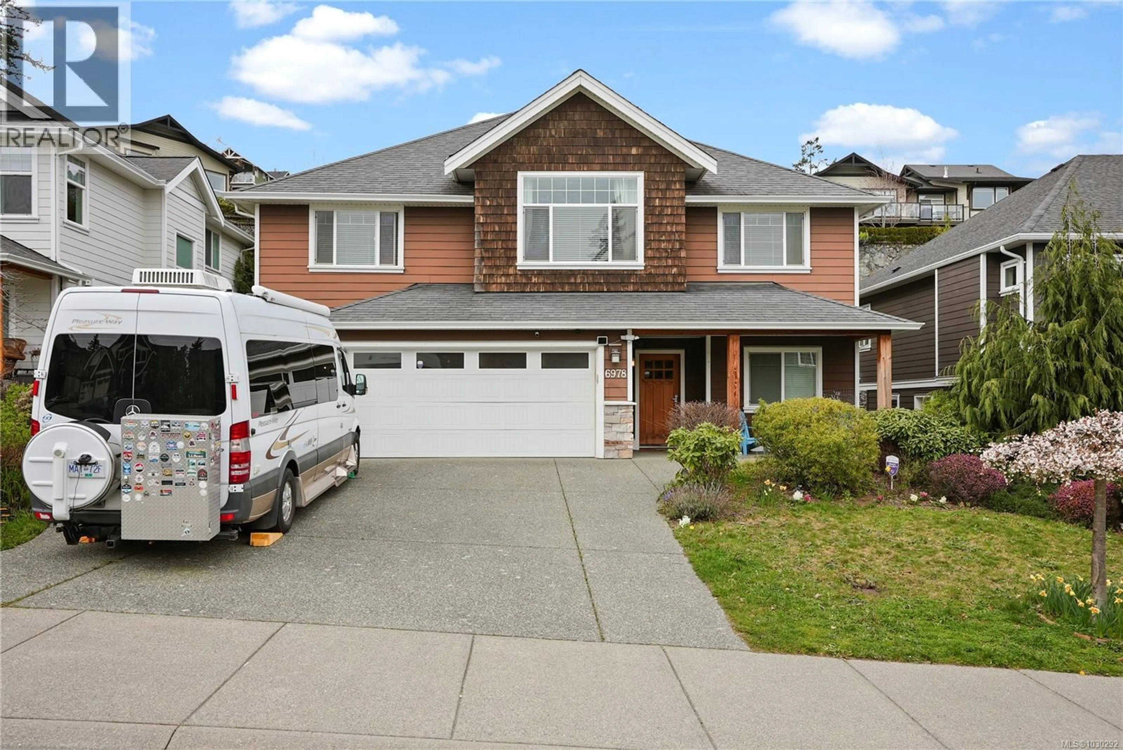 Home with vinyl exterior material, street for 6978 BRAILSFORD PLACE, Sooke British Columbia V9Z1J7