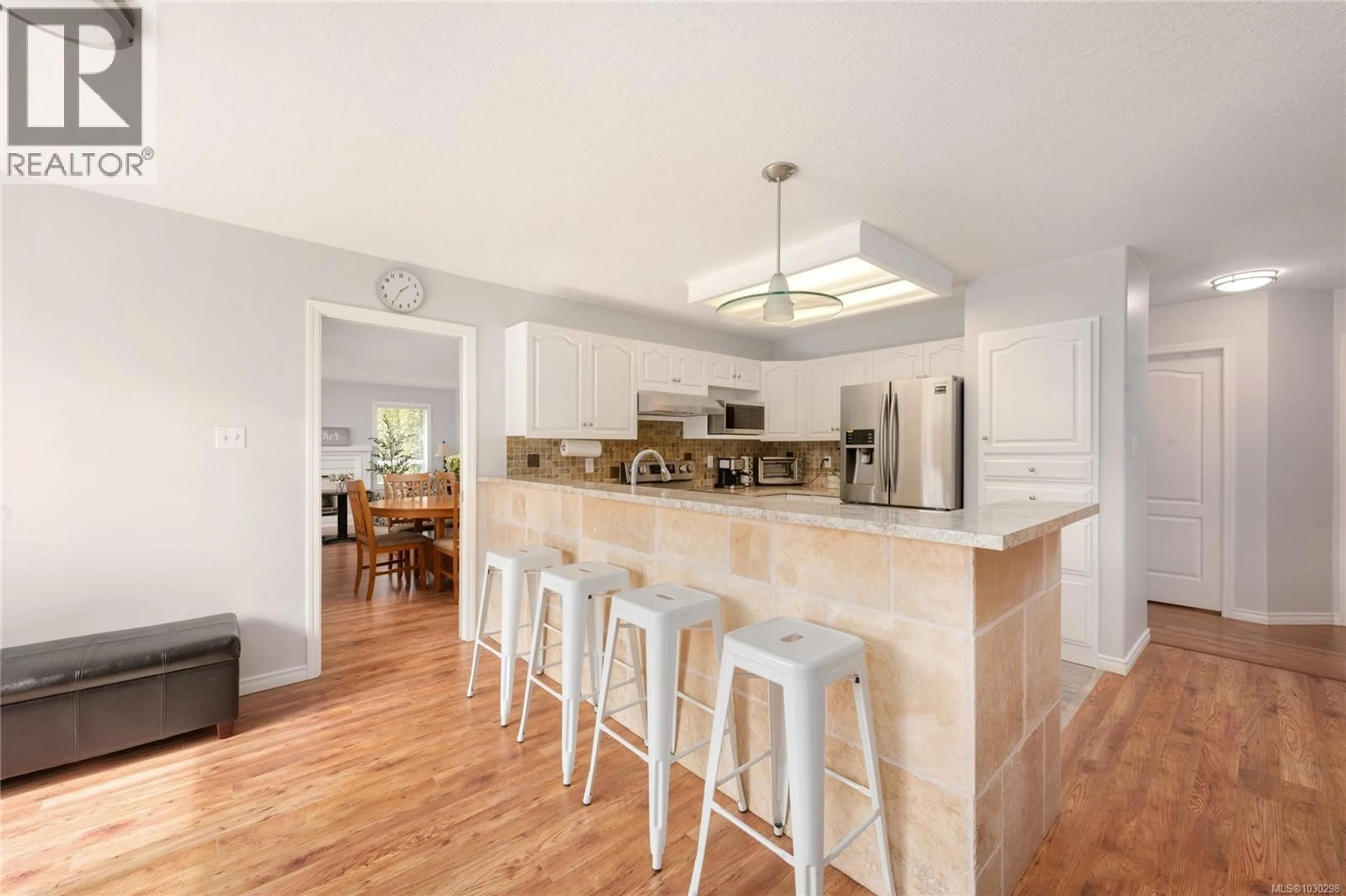 Open concept kitchen, ceramic/tile floor for 6123 DENALI DRIVE, Duncan British Columbia V9L5N4