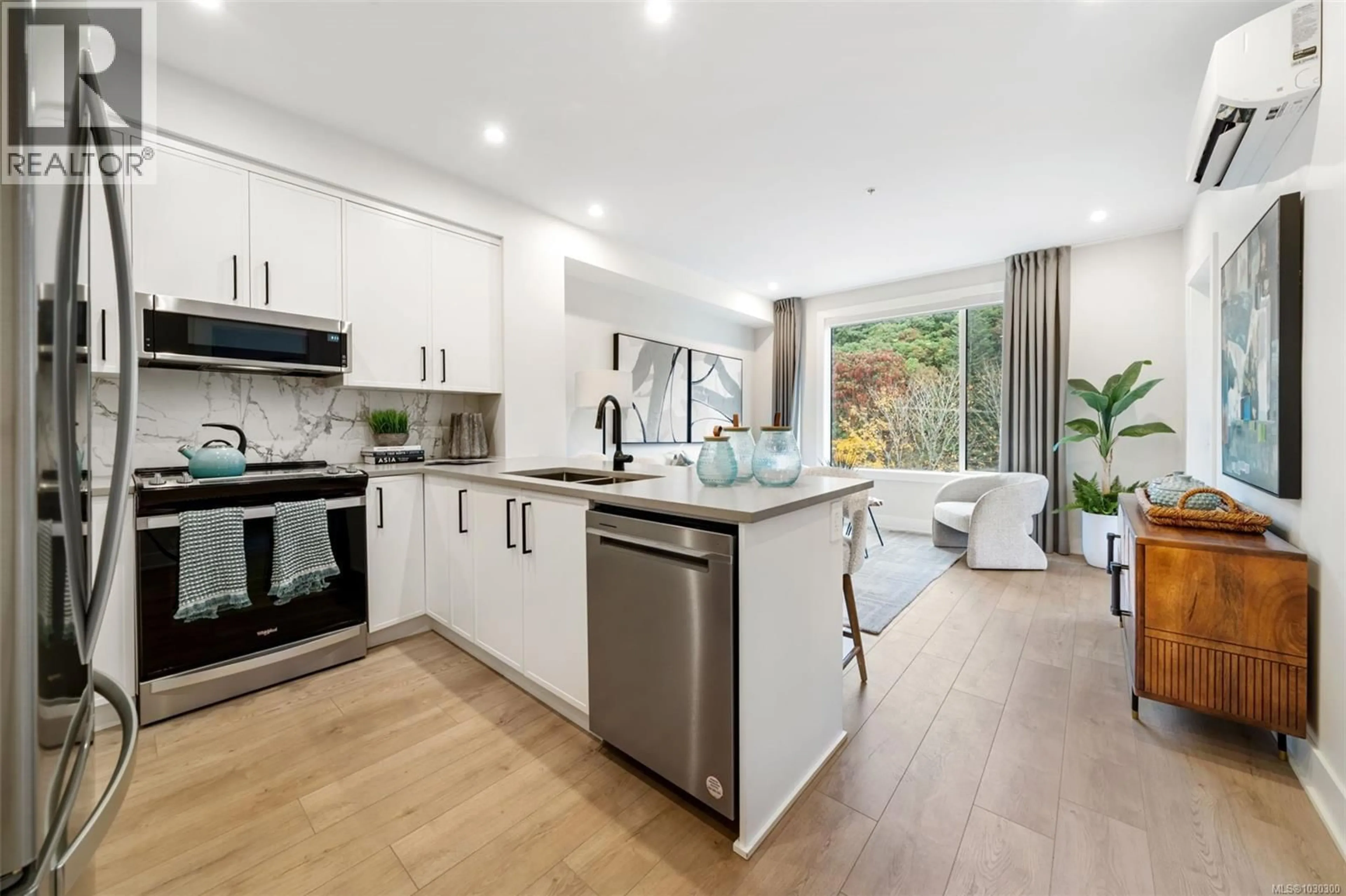 Open concept kitchen, unknown for 109 - 1371 GOLDSTREAM AVENUE, Langford British Columbia V9B7B7