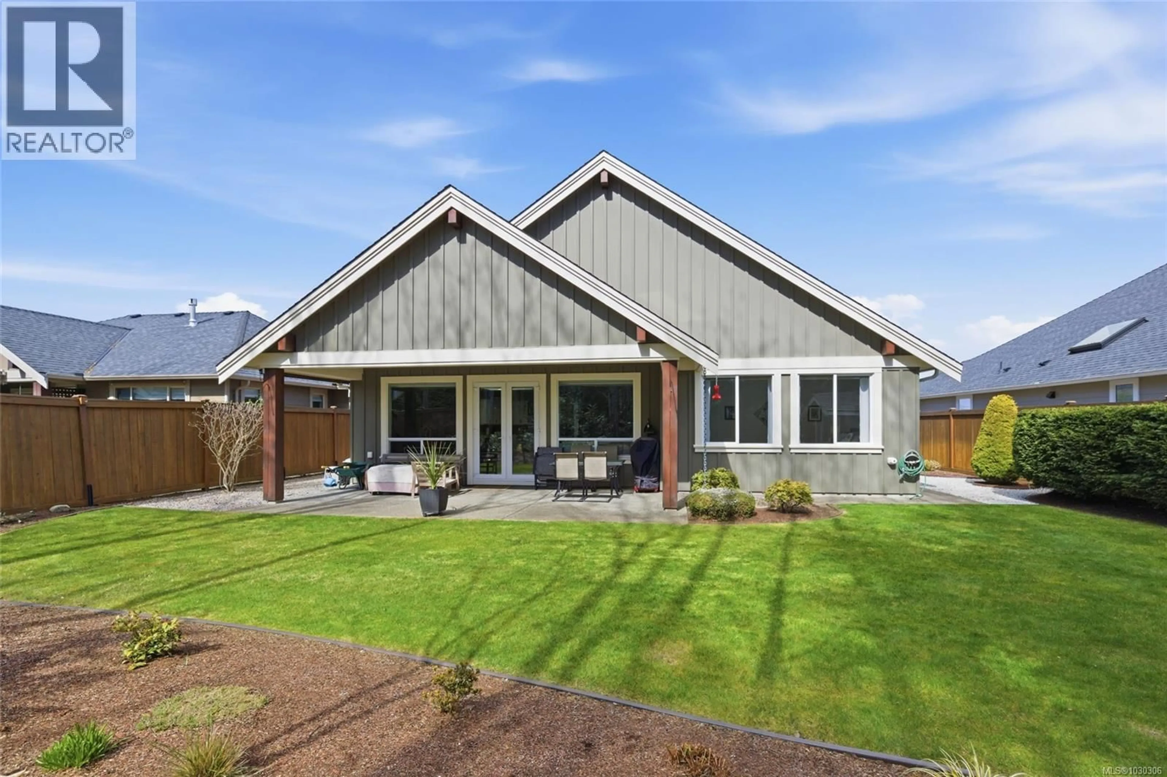 Home with vinyl exterior material, unknown for 158 SKYLARK AVENUE, Parksville British Columbia V9P1M3