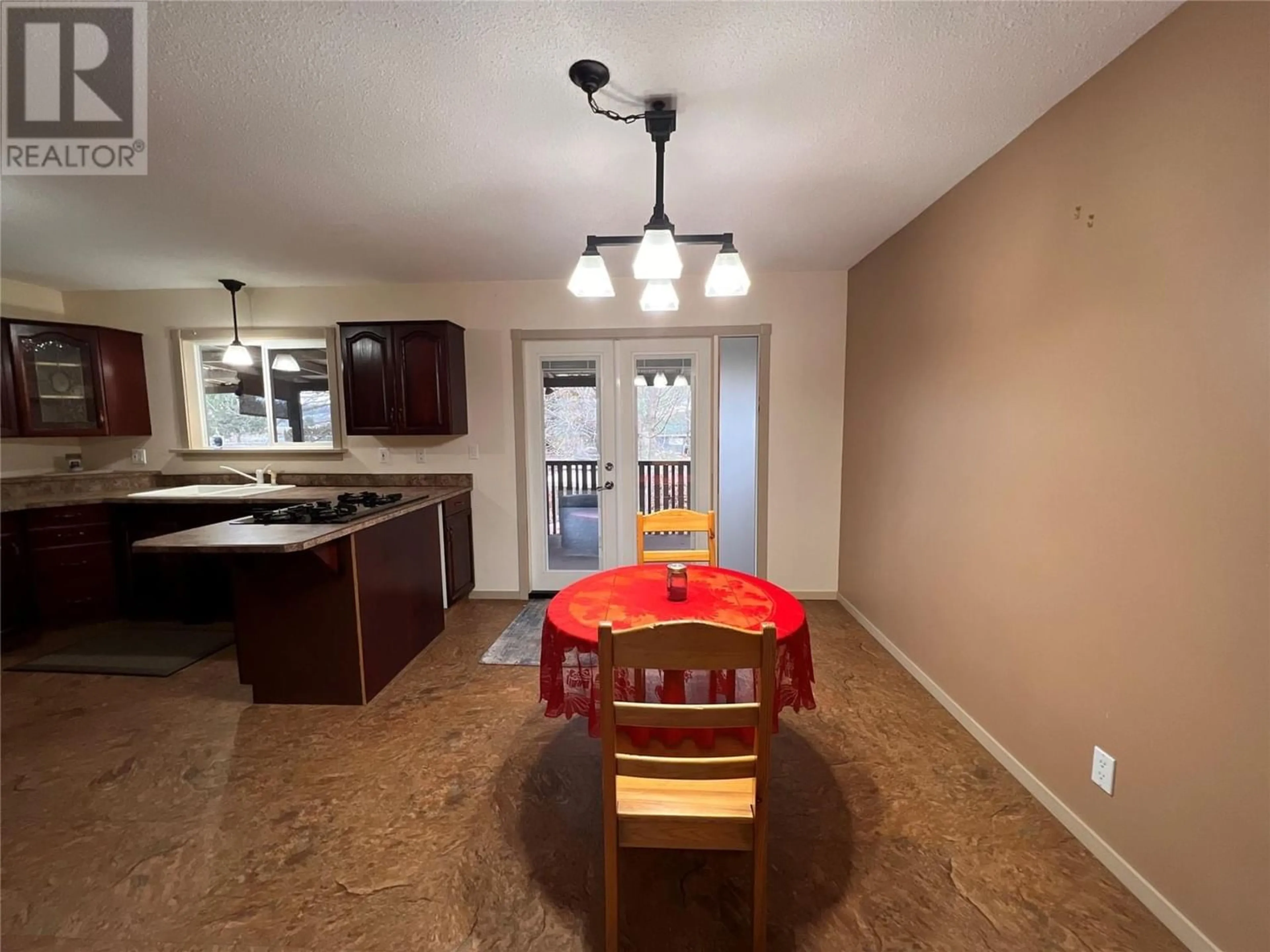 Dining room for 370 Edith Gay Road, Kelowna British Columbia V1X4S4