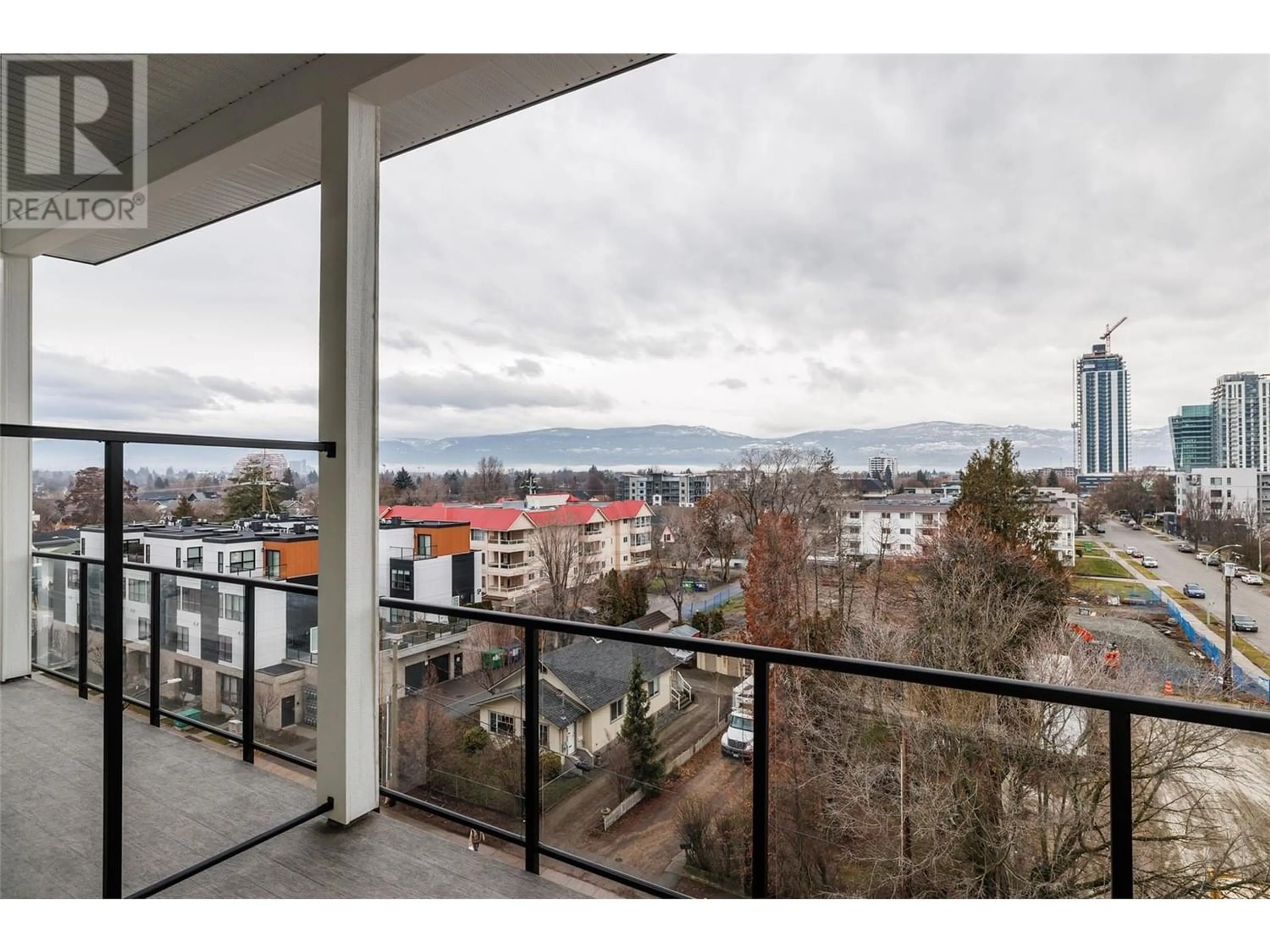 Balcony in the apartment for 604 Cawston Avenue Unit# 611, Kelowna British Columbia V1Y6Z4