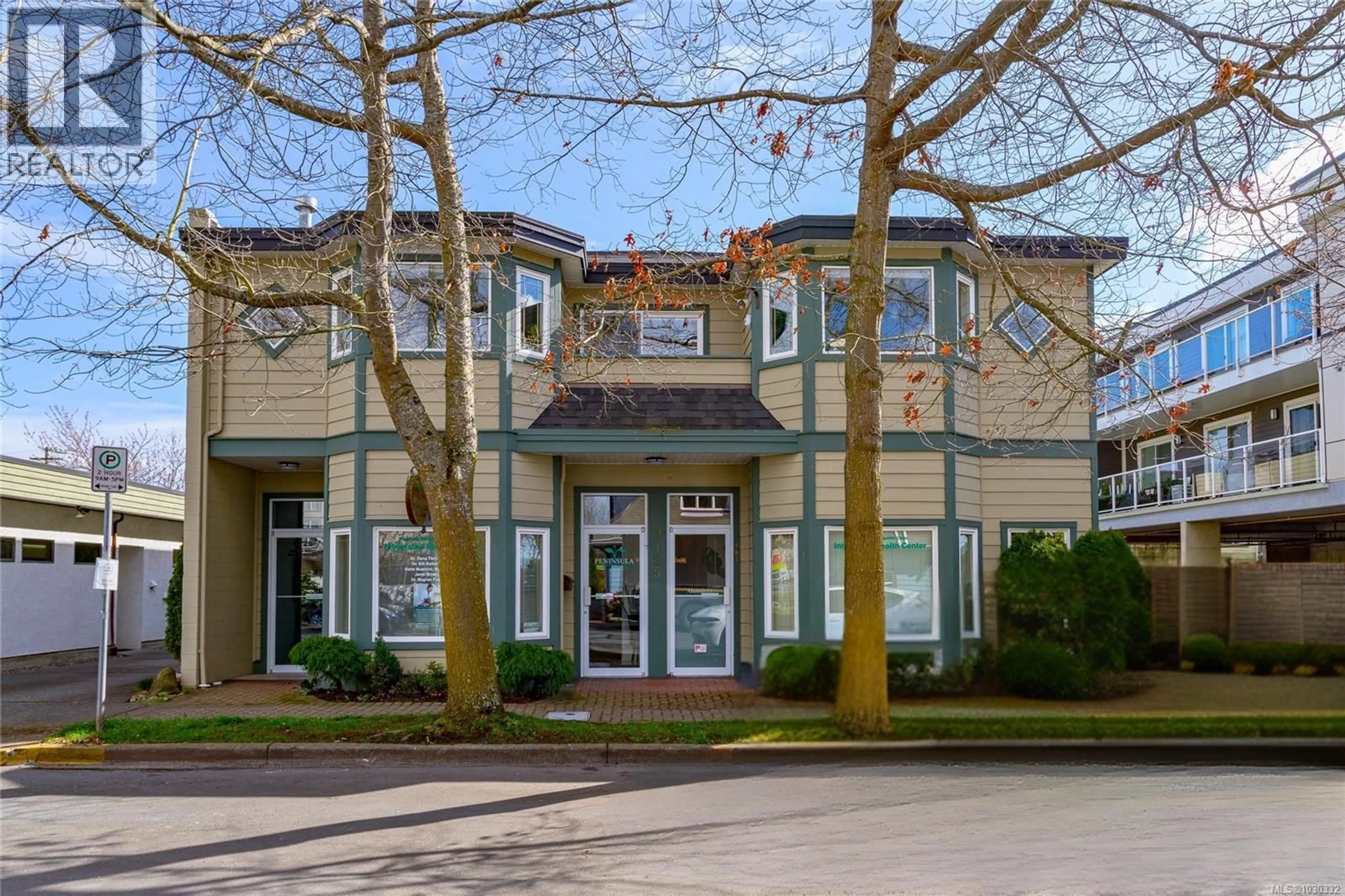 Unknown for 204 - 9725 FOURTH STREET, Sidney British Columbia V8L2Y8