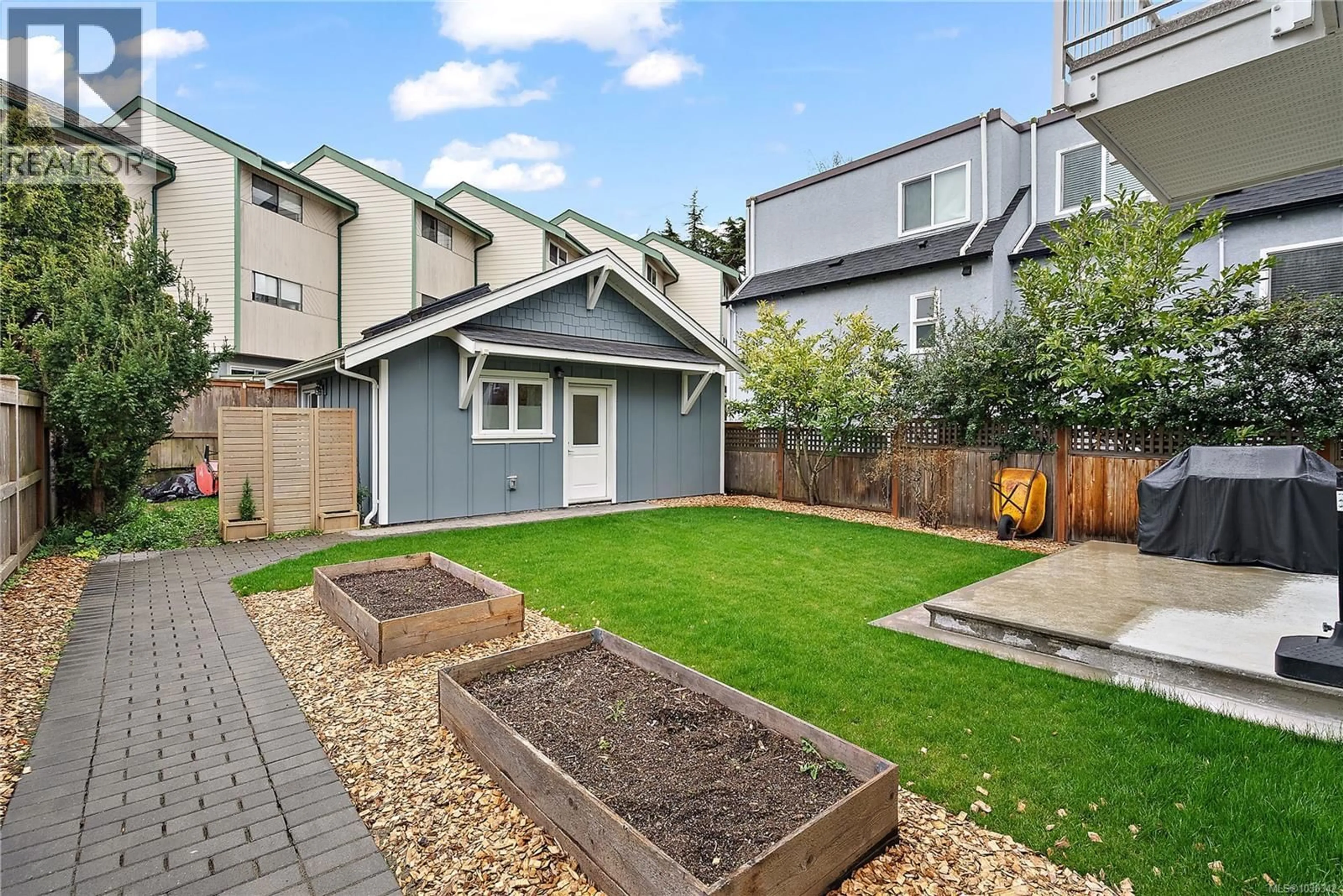 Unknown for 131 LADYSMITH STREET, Victoria British Columbia V8V1J3