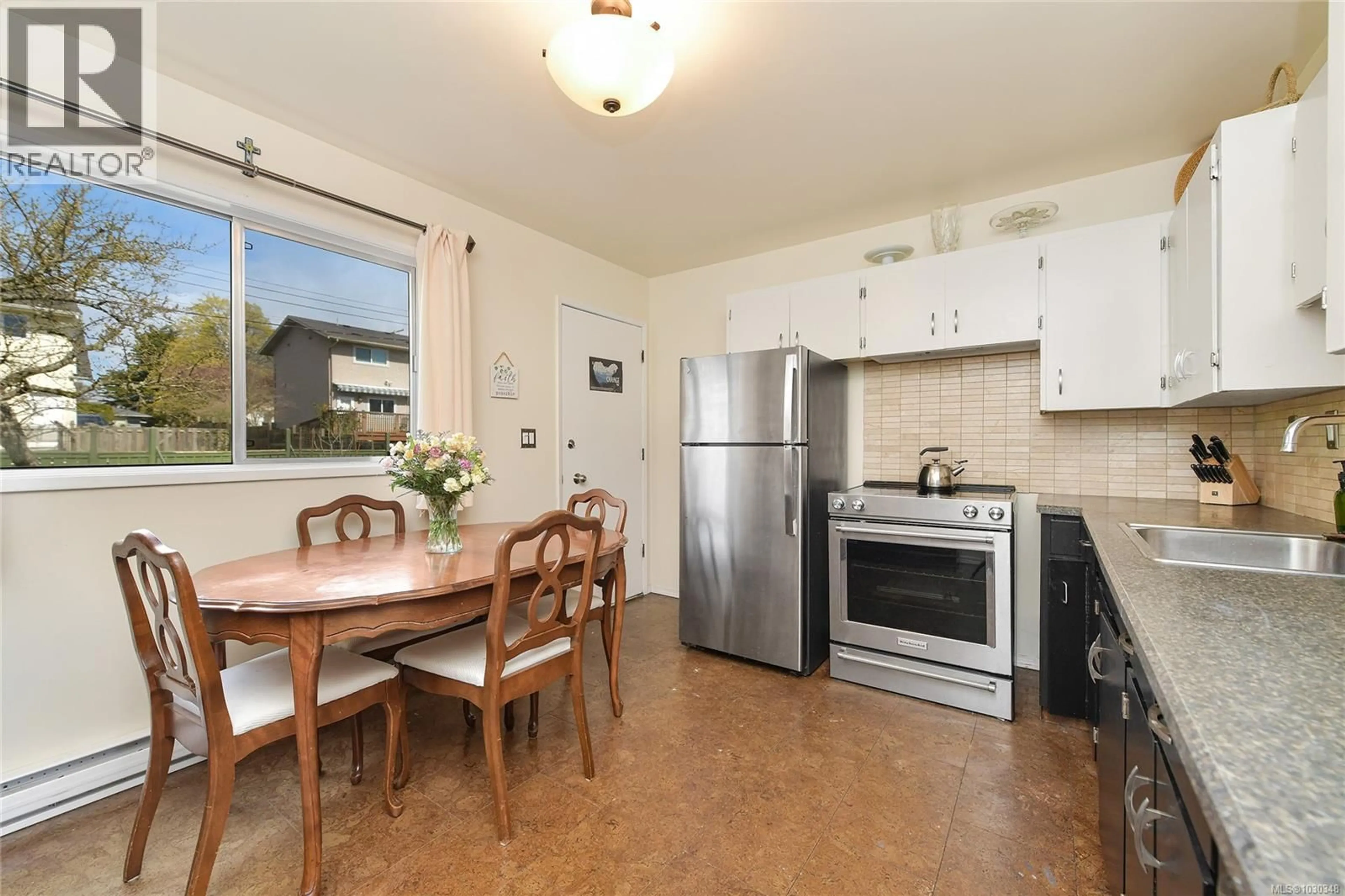 Standard kitchen, unknown for 1716 ASHDALE PLACE, Saanich British Columbia V8N1N9