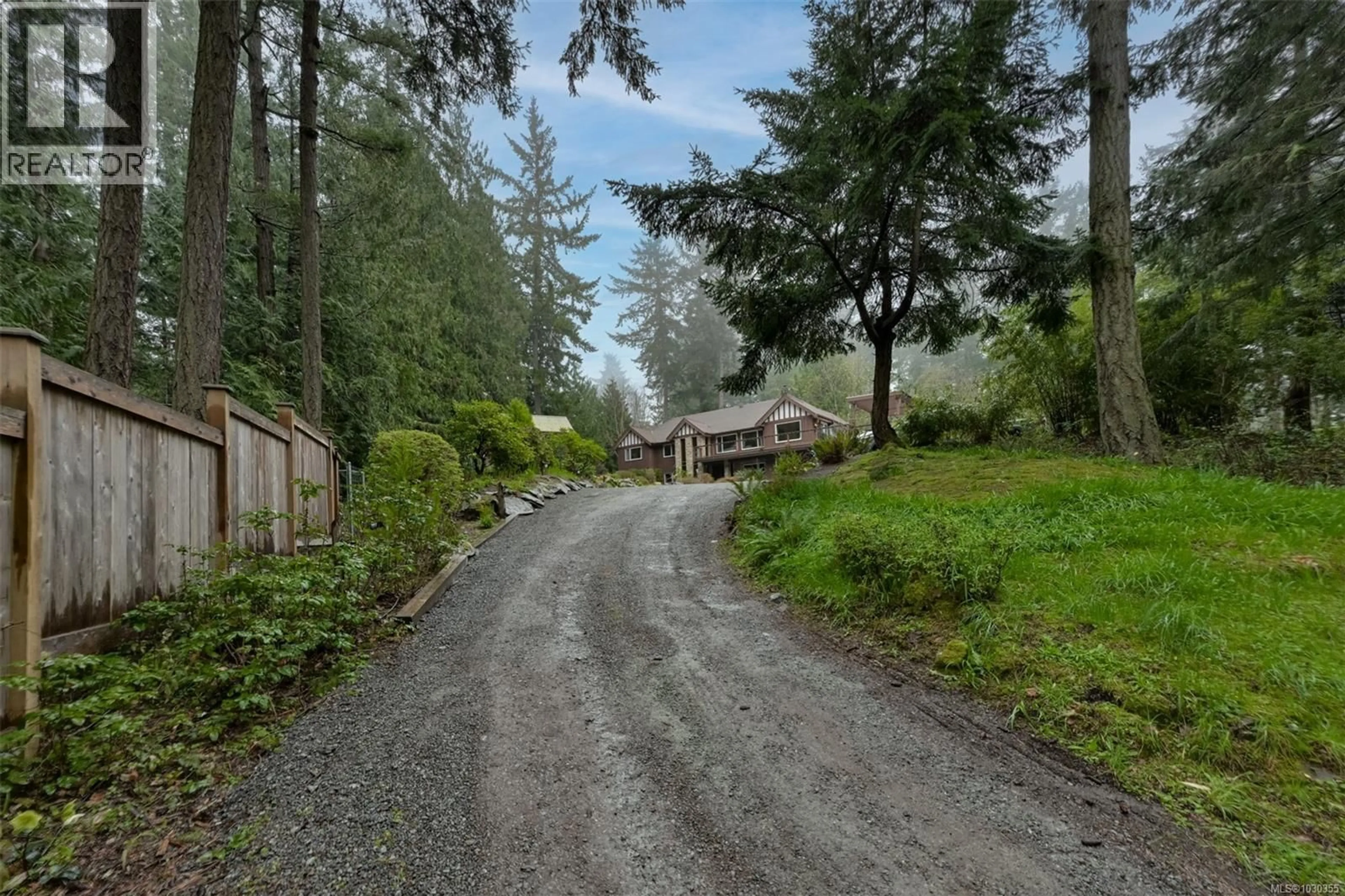 A pic from outside/outdoor area/front of a property/back of a property/a pic from drone, unknown for 11391 WEST SAANICH ROAD, North Saanich British Columbia V8L5H1