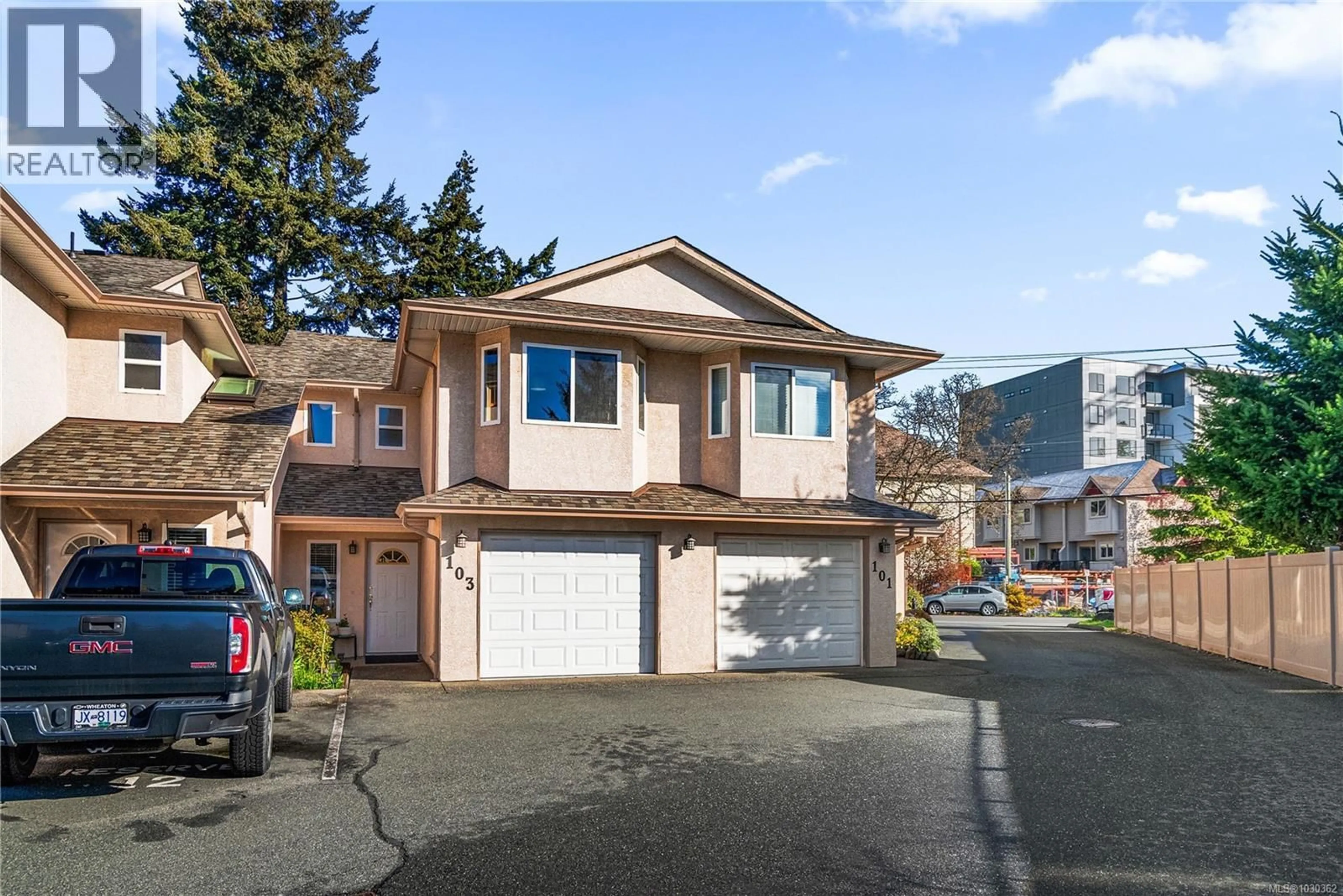 Home with vinyl exterior material, street for 103 - 793 MEAFORD AVENUE, Langford British Columbia V9B2P7