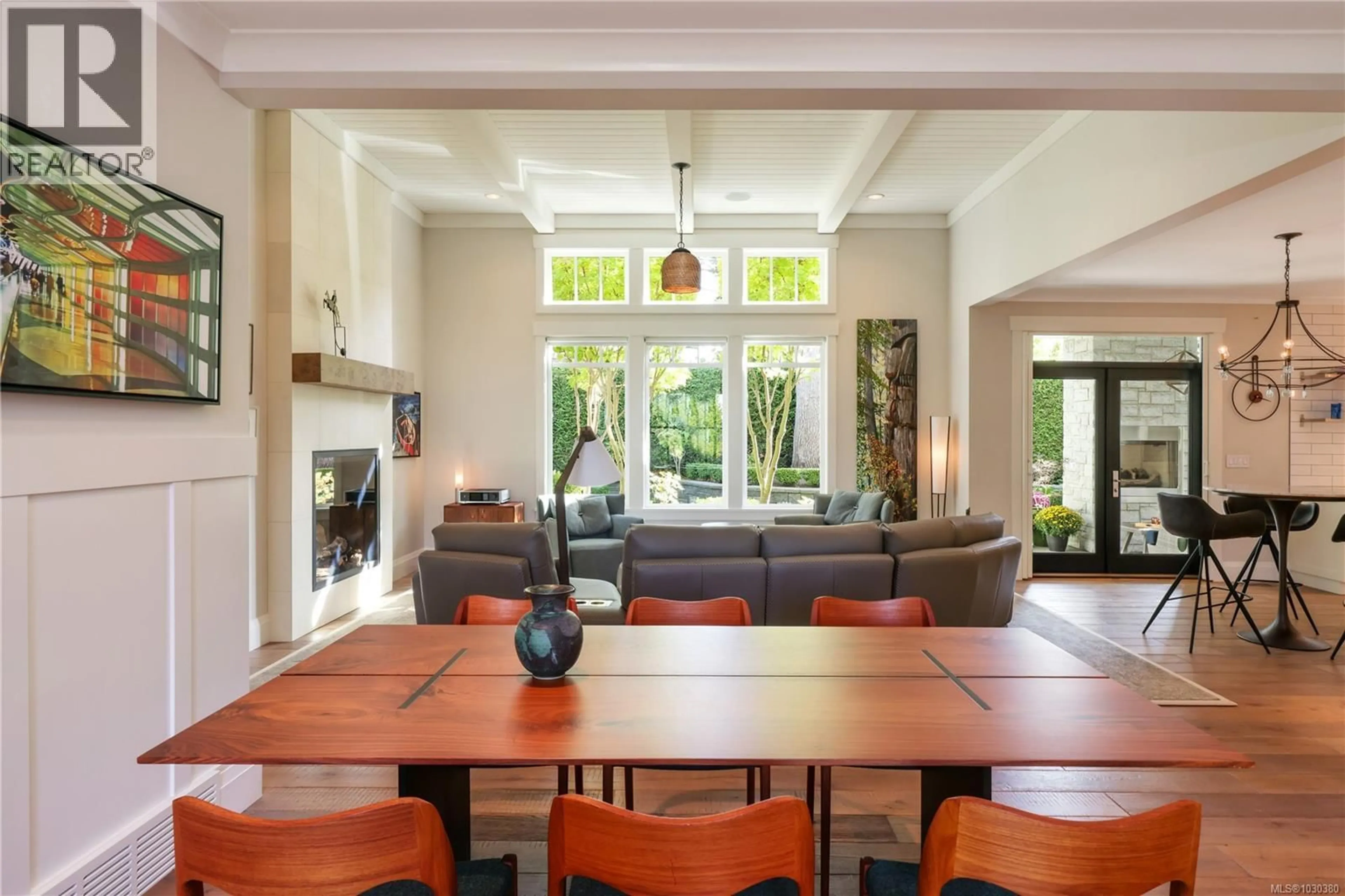 Dining room, unknown for 992 BLUFFS DRIVE, Qualicum Beach British Columbia V9K0A2