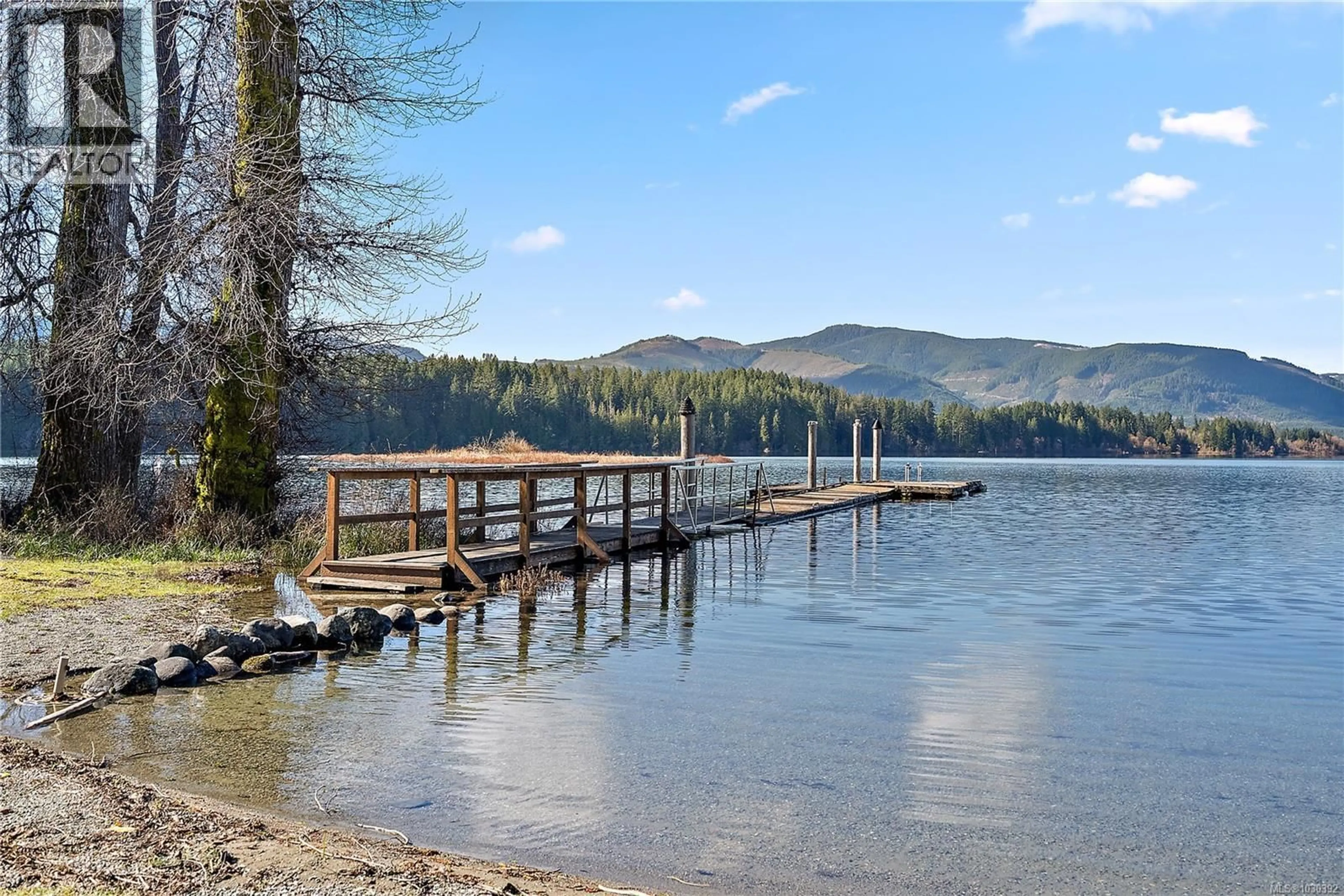Patio, water/lake/river/ocean view for 7302 PERI ROAD, Lake Cowichan British Columbia V0R2G1