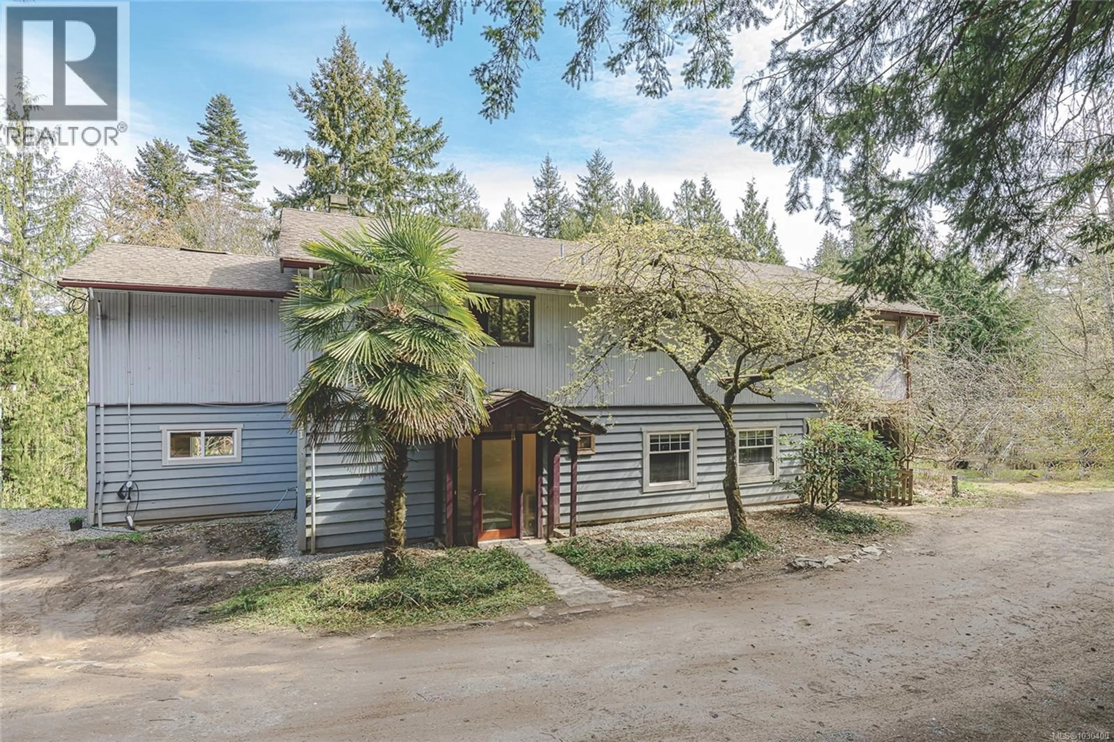 A pic from outside/outdoor area/front of a property/back of a property/a pic from drone, unknown for 821 FULFORD-GANGES ROAD, Salt Spring British Columbia V8K2G4