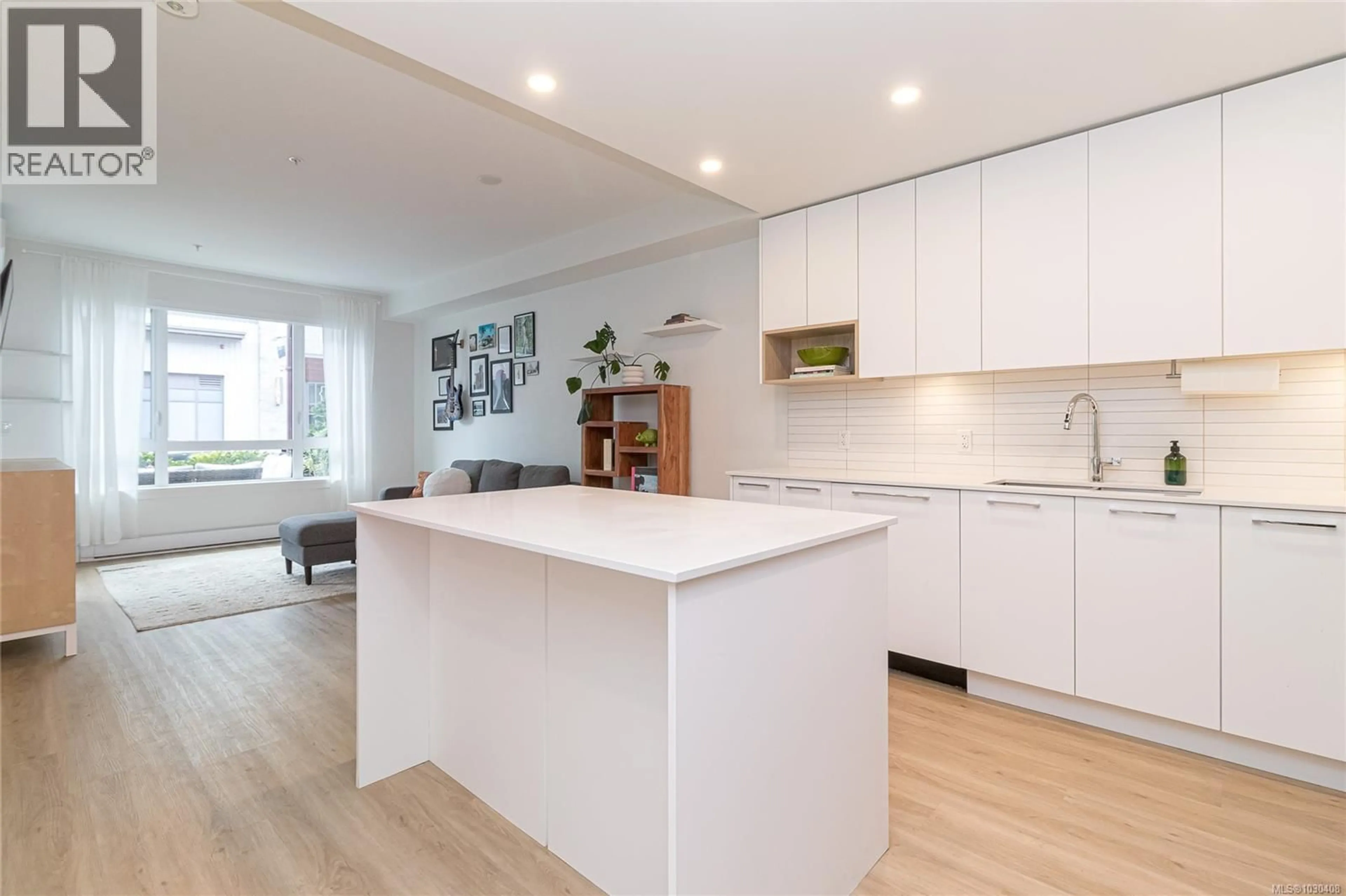 Open concept kitchen, unknown for 116 - 940 REUNION AVENUE, Langford British Columbia V9B0W6