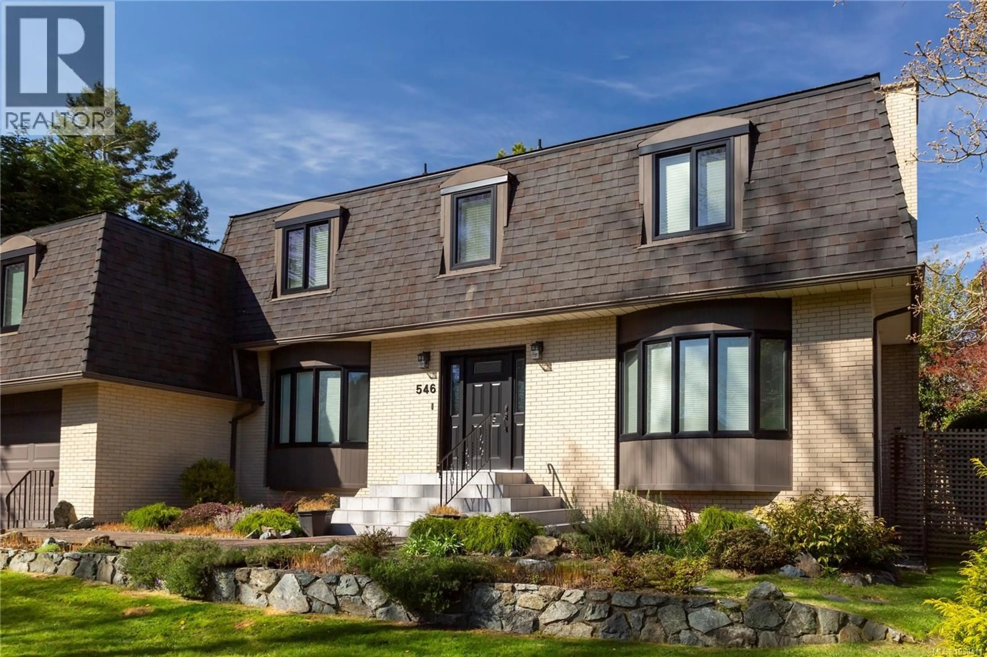 Home with brick exterior material, street for 546 ST. CHARLES STREET, Victoria British Columbia V8S3N7