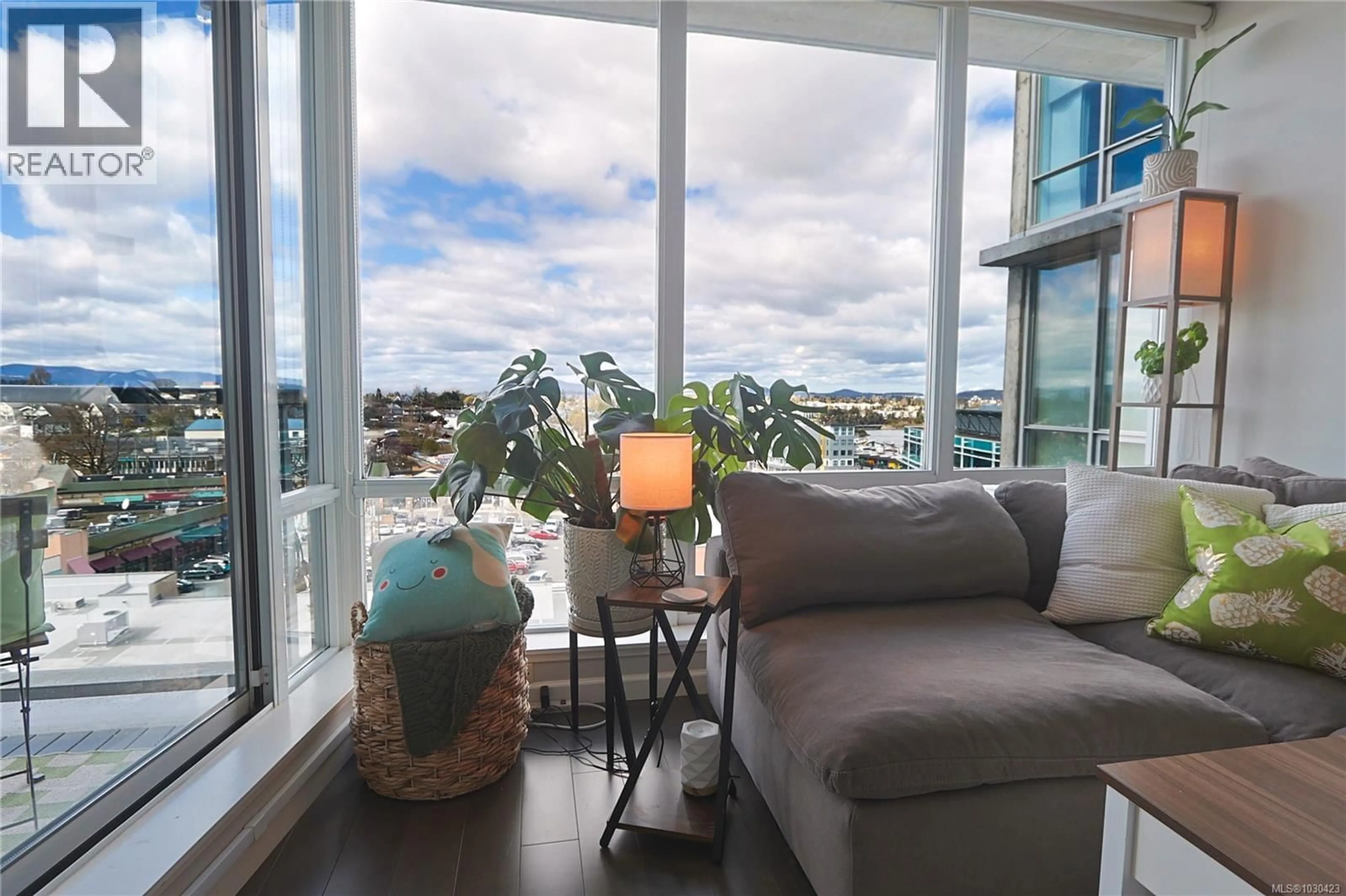 Living room with furniture, unknown for 1001 - 160 WILSON STREET, Victoria British Columbia V9Z3P9